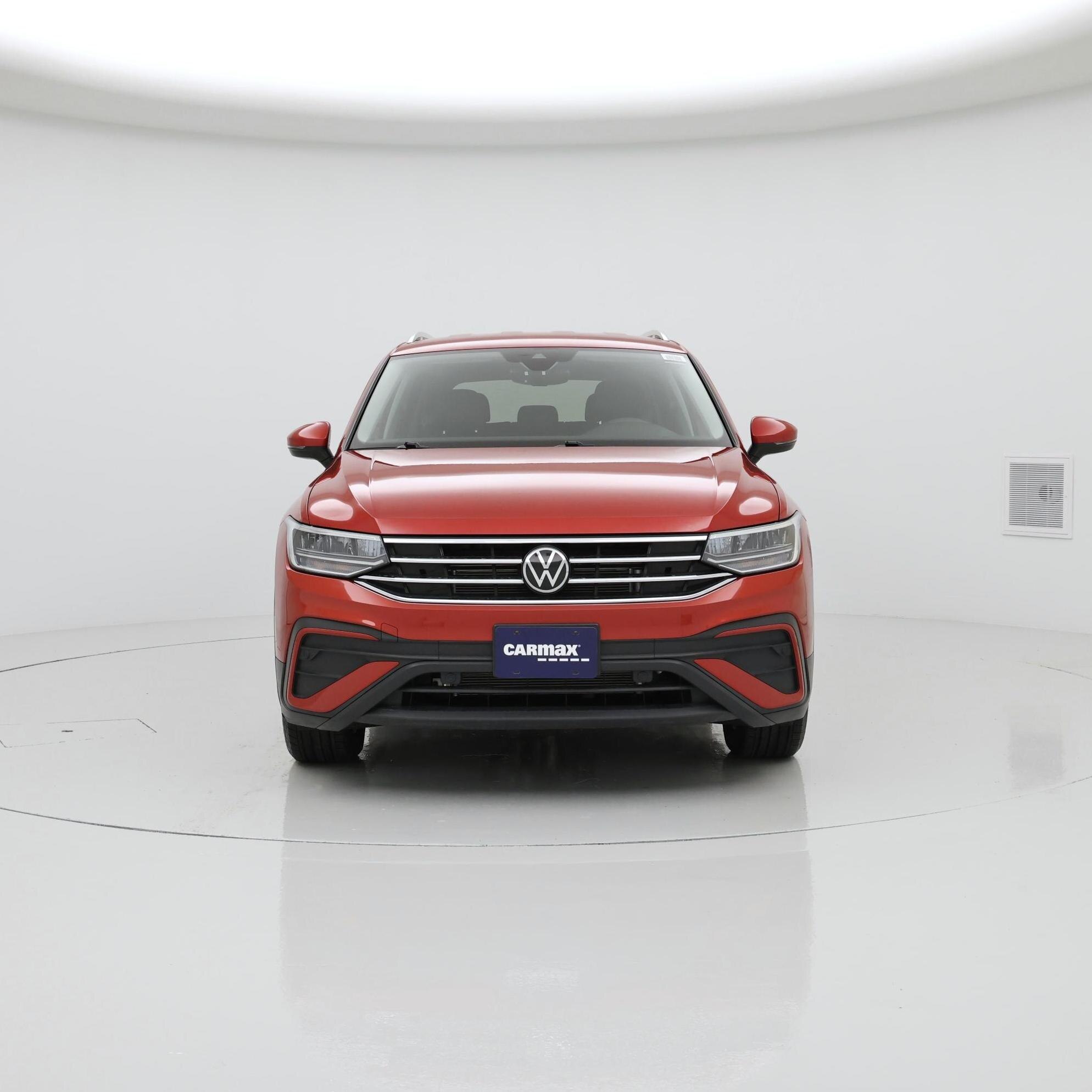 Thumbnail: 2022 Volkswagen Tiguan - 5