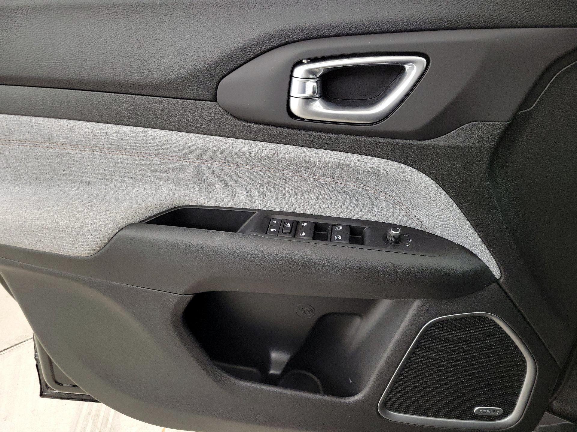 Thumbnail: 2022 Jeep Compass - 12