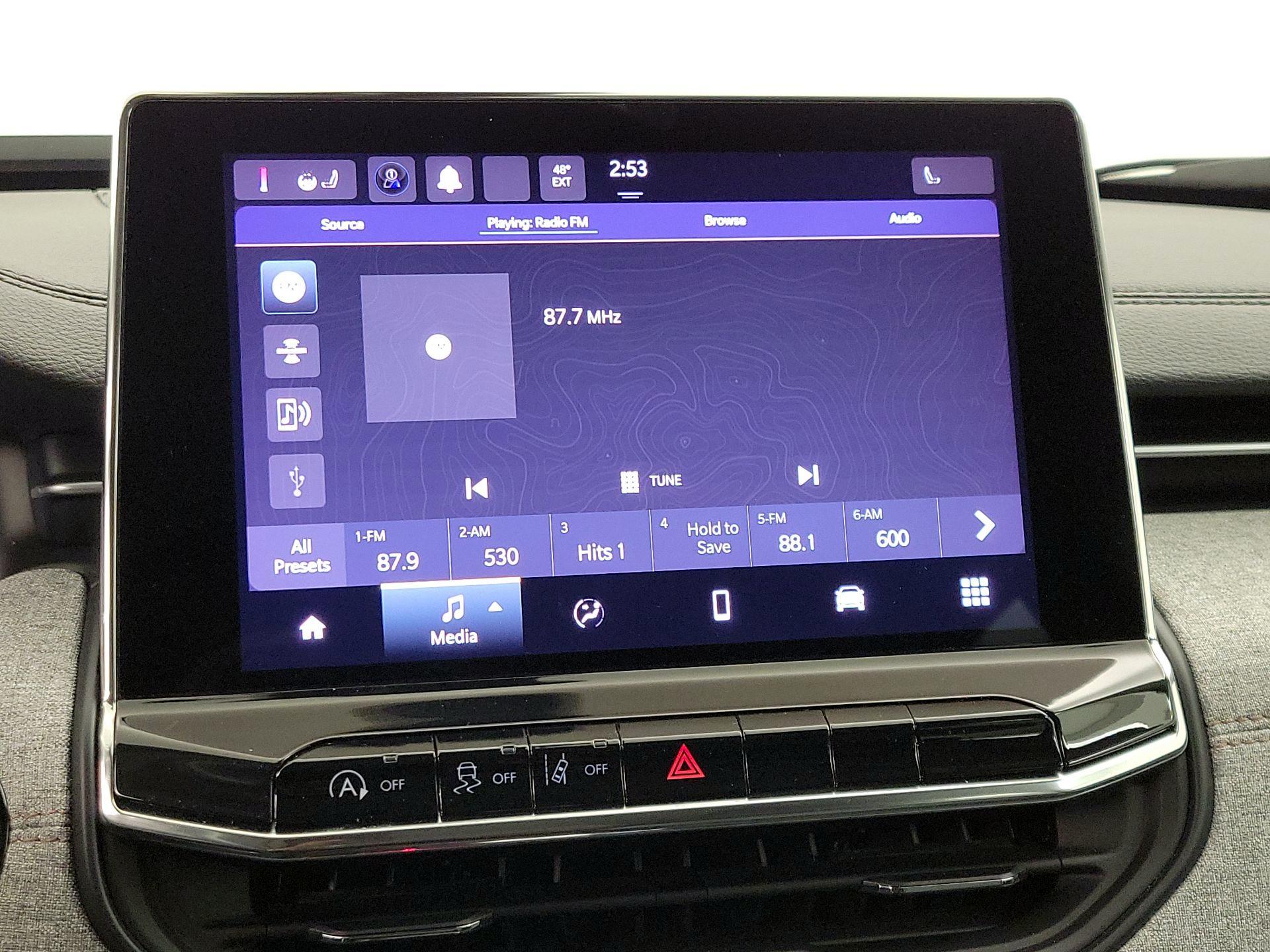 Thumbnail: 2022 Jeep Compass - 15