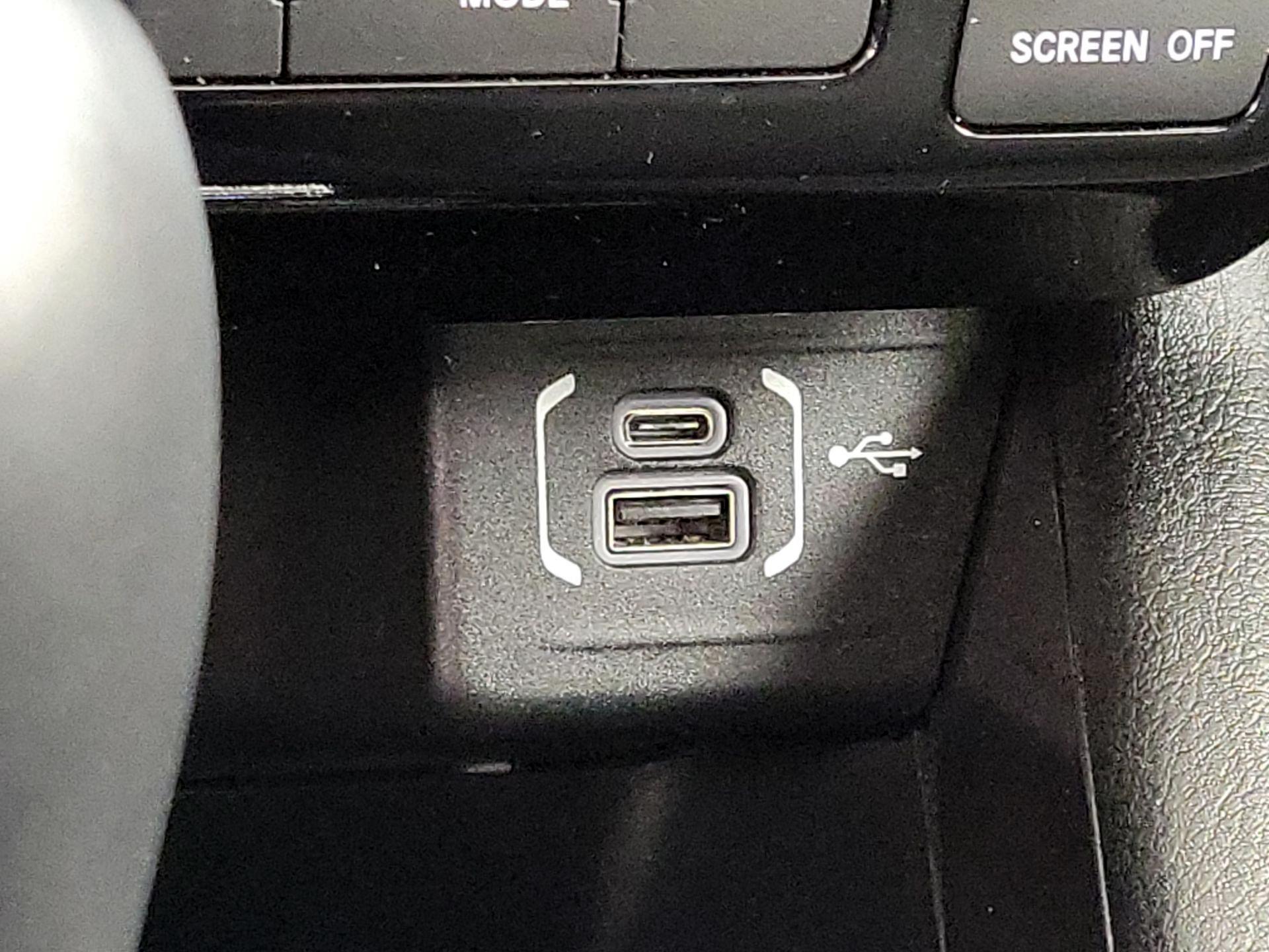 Thumbnail: 2022 Jeep Compass - 18