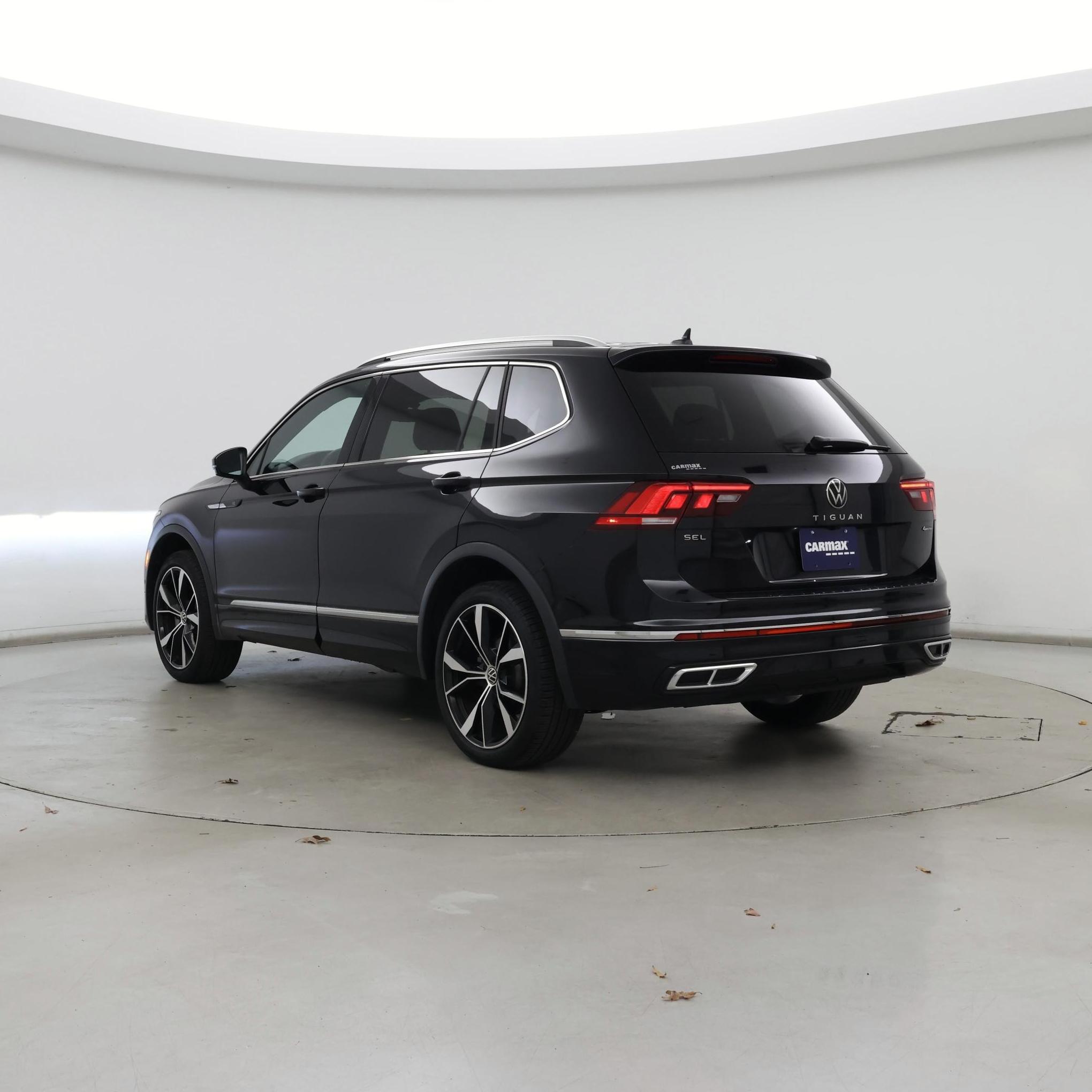 Thumbnail: 2022 Volkswagen Tiguan - 2