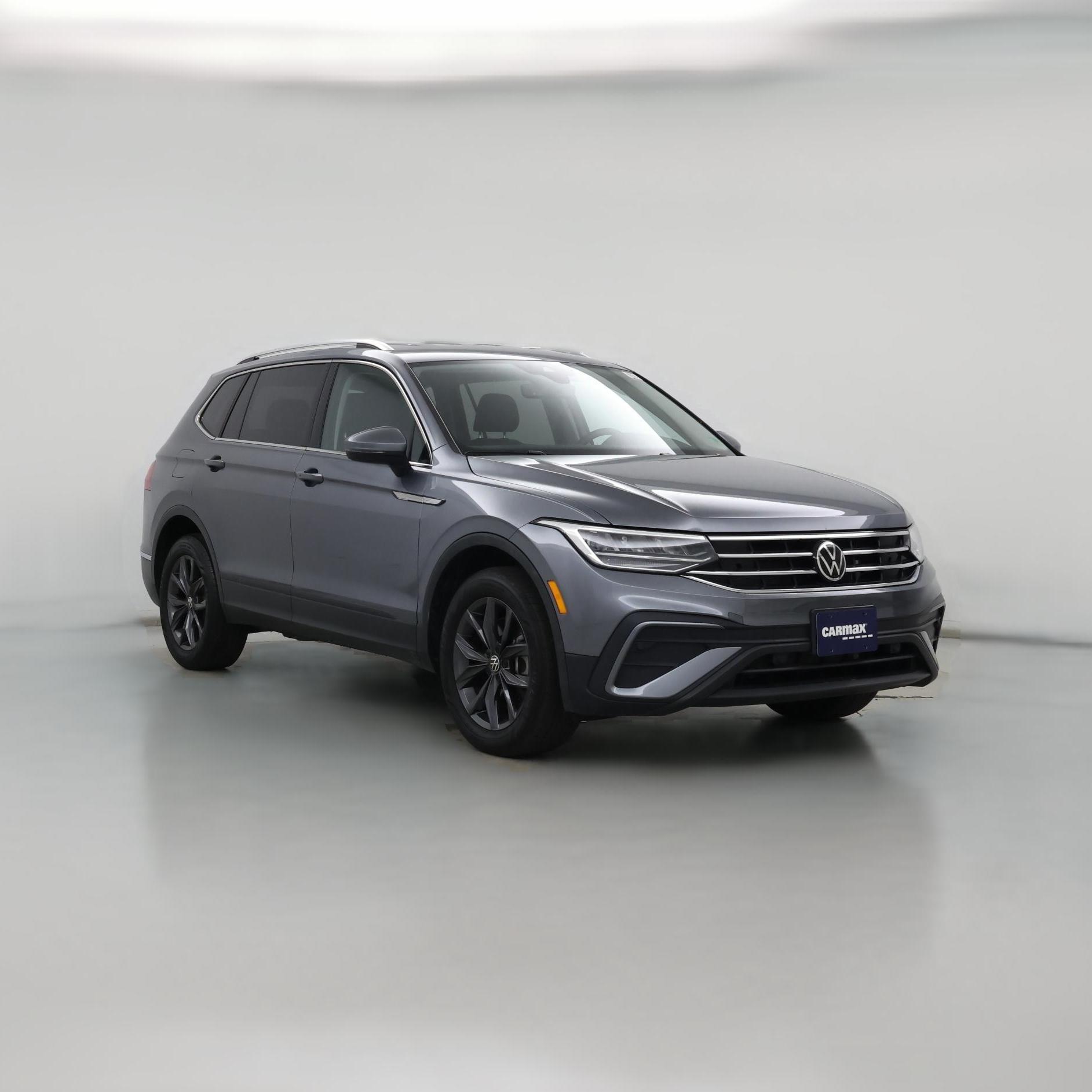 Thumbnail: 2022 Volkswagen Tiguan - 1