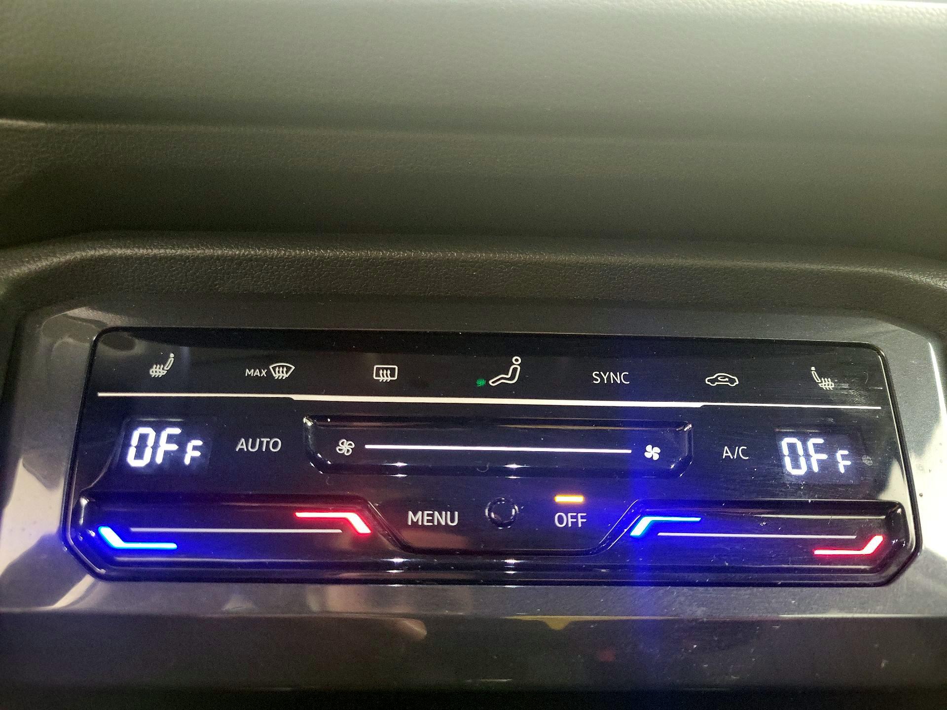 Thumbnail: 2022 Volkswagen Tiguan - 16