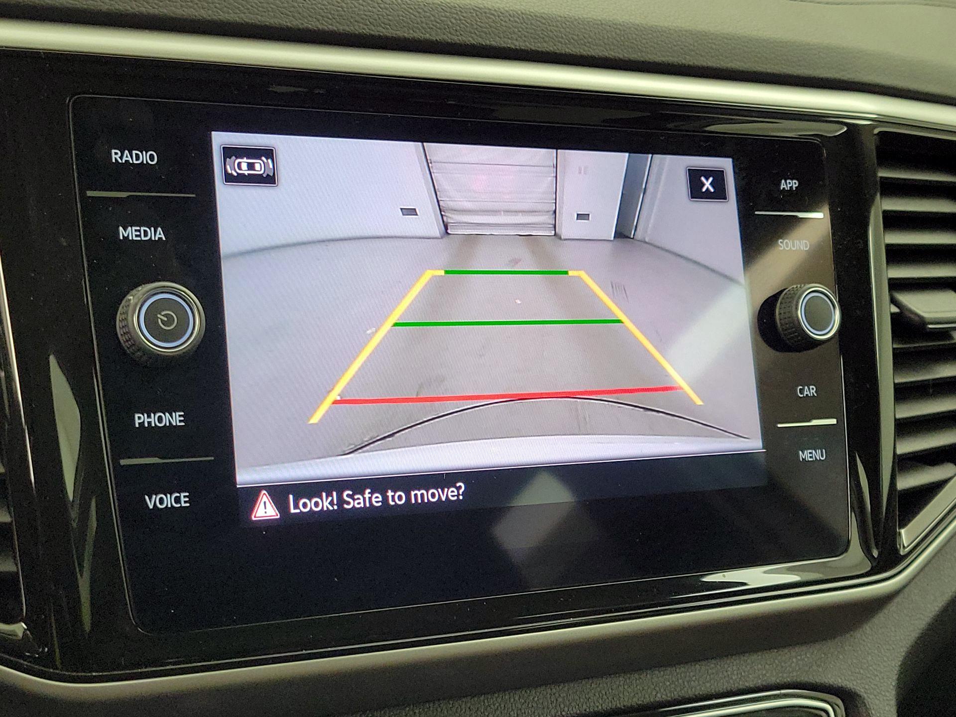 Thumbnail: 2022 Volkswagen Atlas - 14