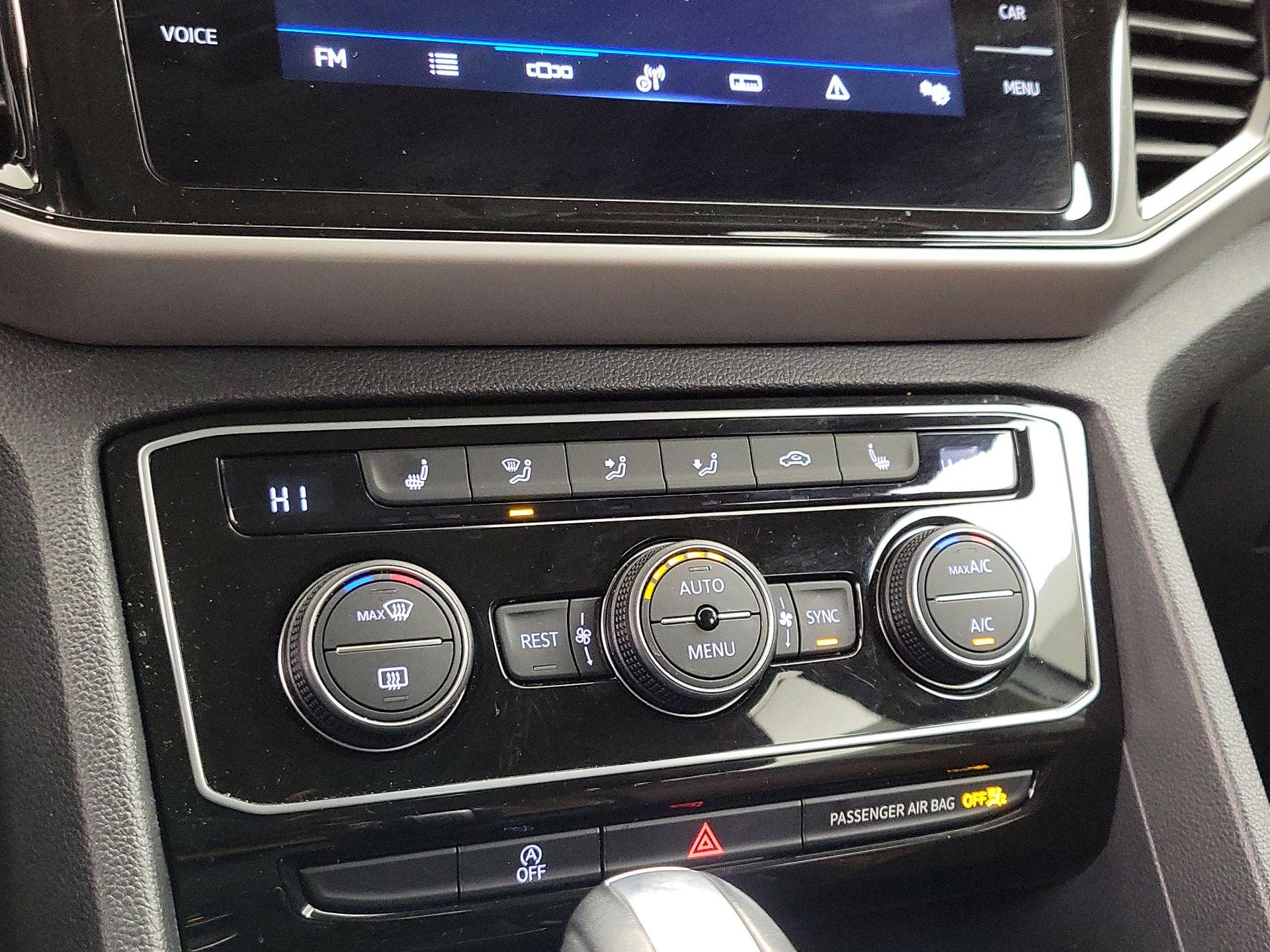 Thumbnail: 2022 Volkswagen Atlas - 16