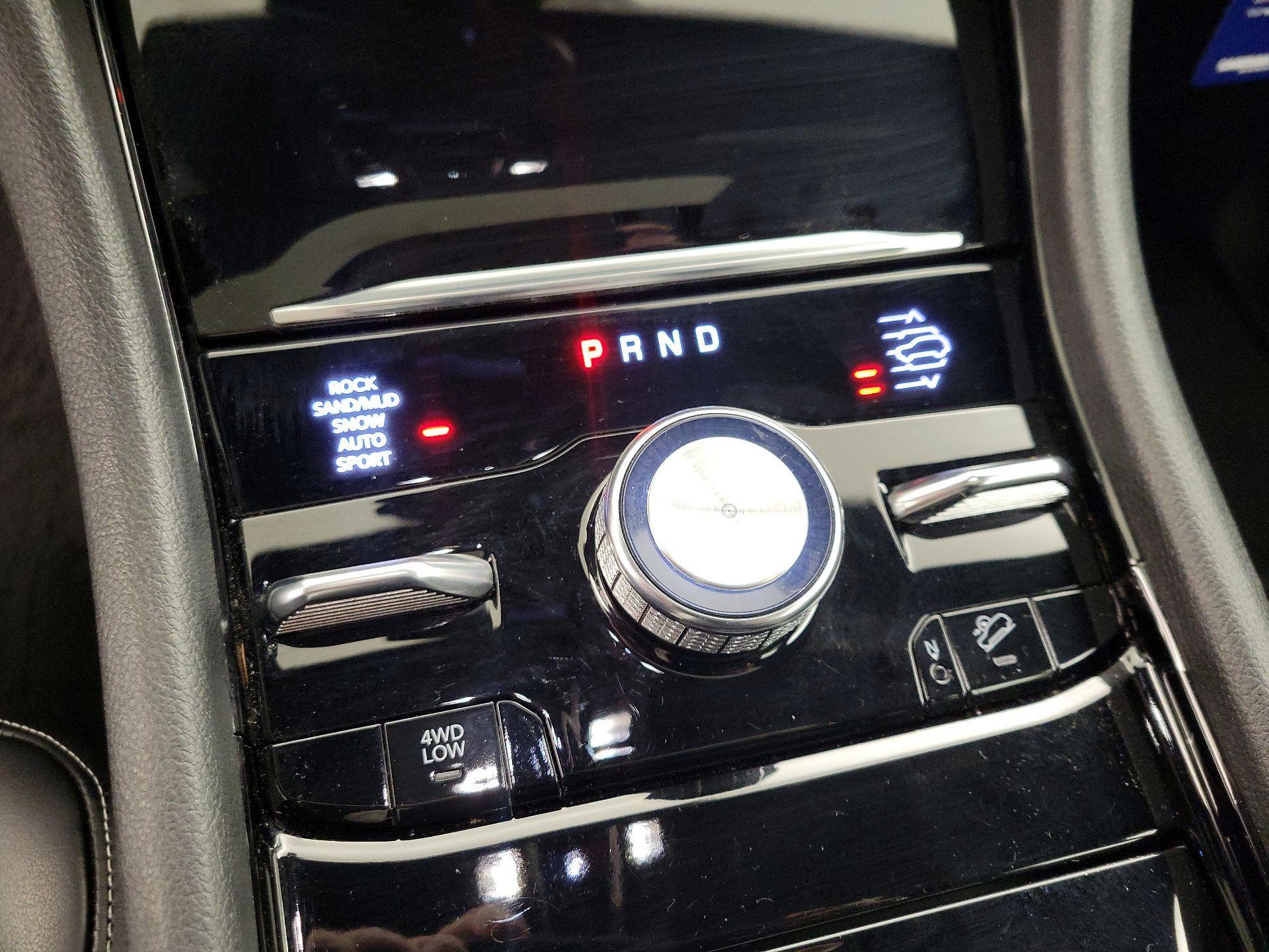 Thumbnail: 2022 Jeep Grand Cherokee - 18