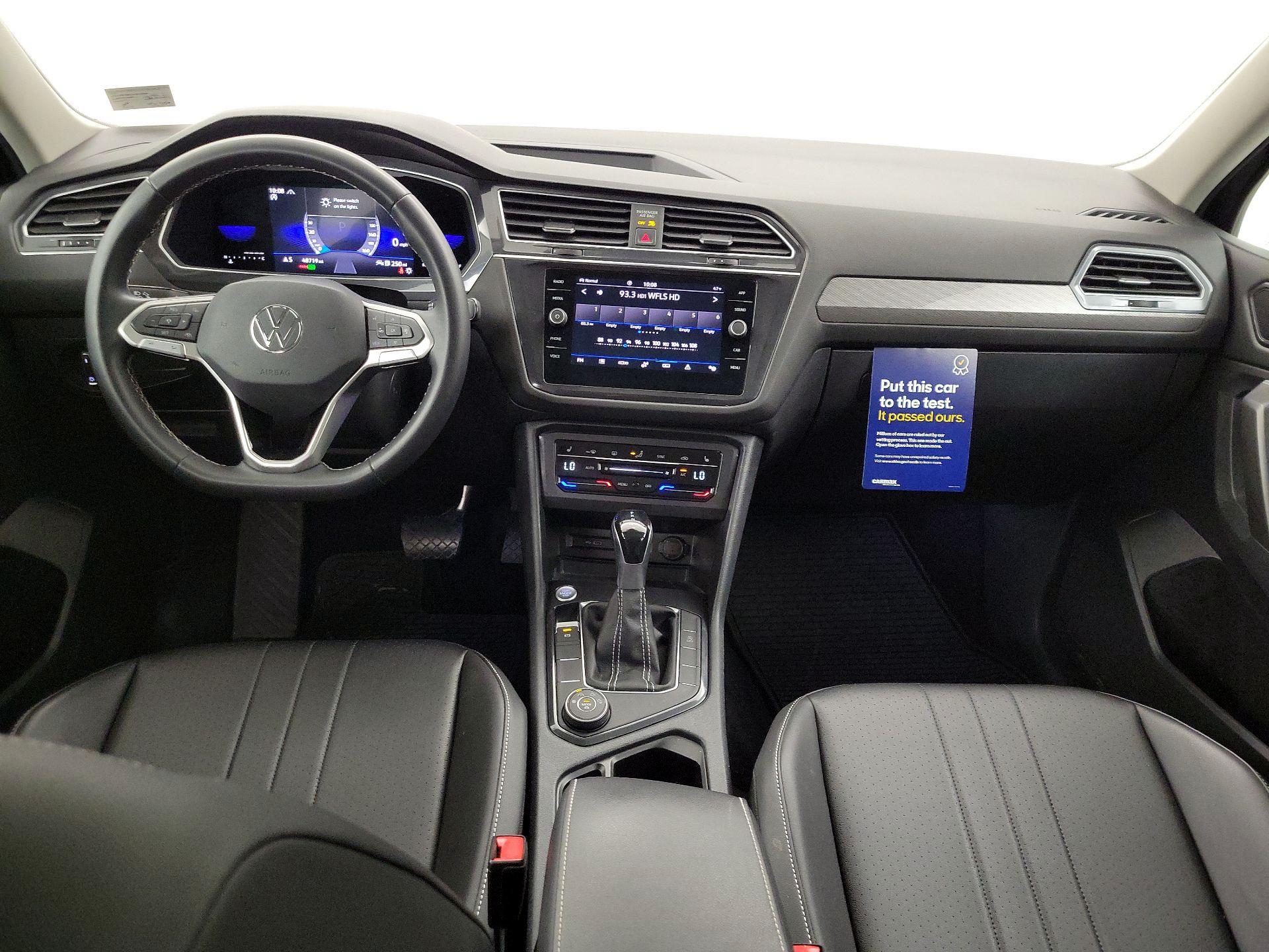 Thumbnail: 2022 Volkswagen Tiguan - 9