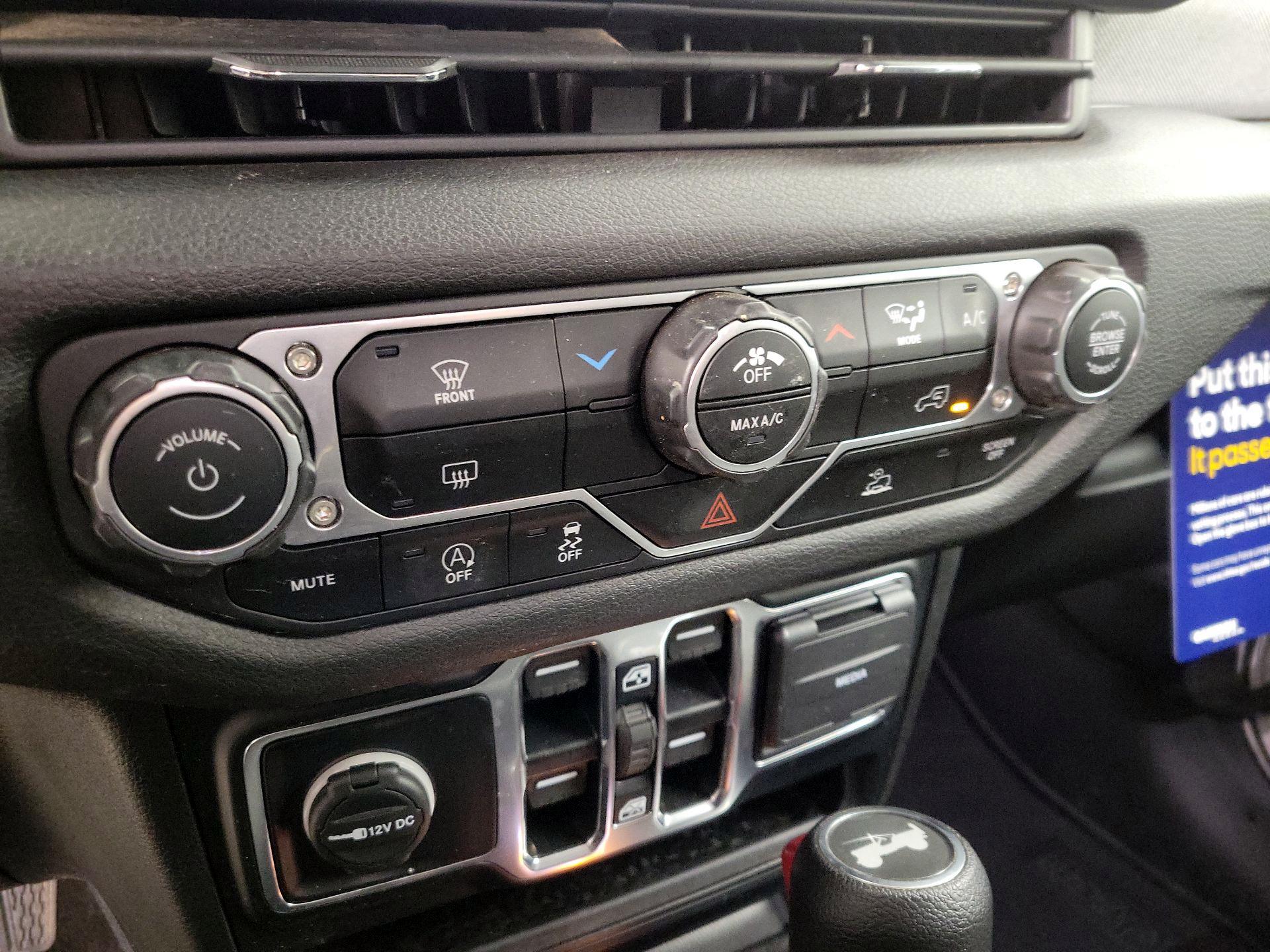 Thumbnail: 2024 Jeep Wrangler - 16