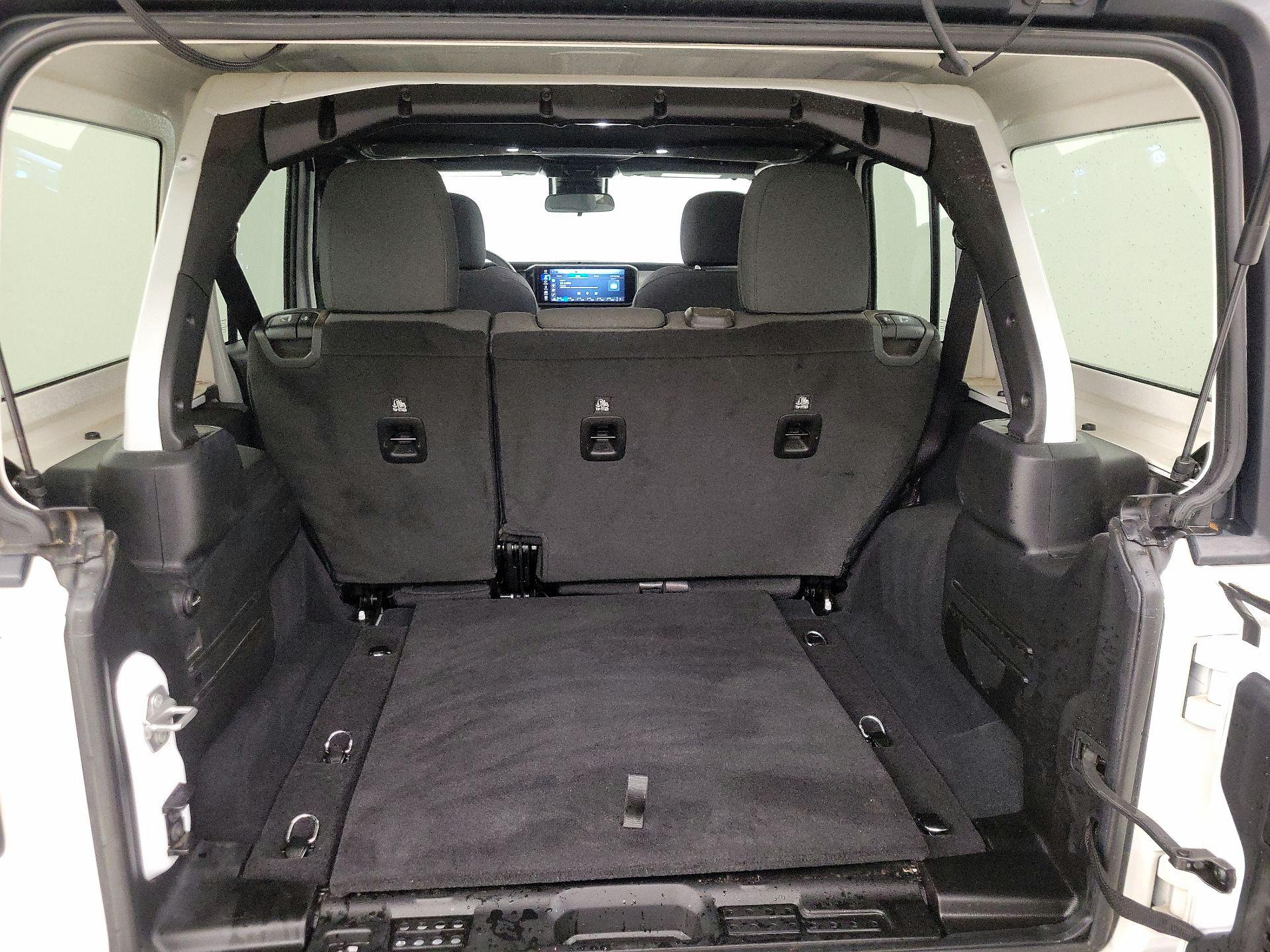 Thumbnail: 2024 Jeep Wrangler - 20