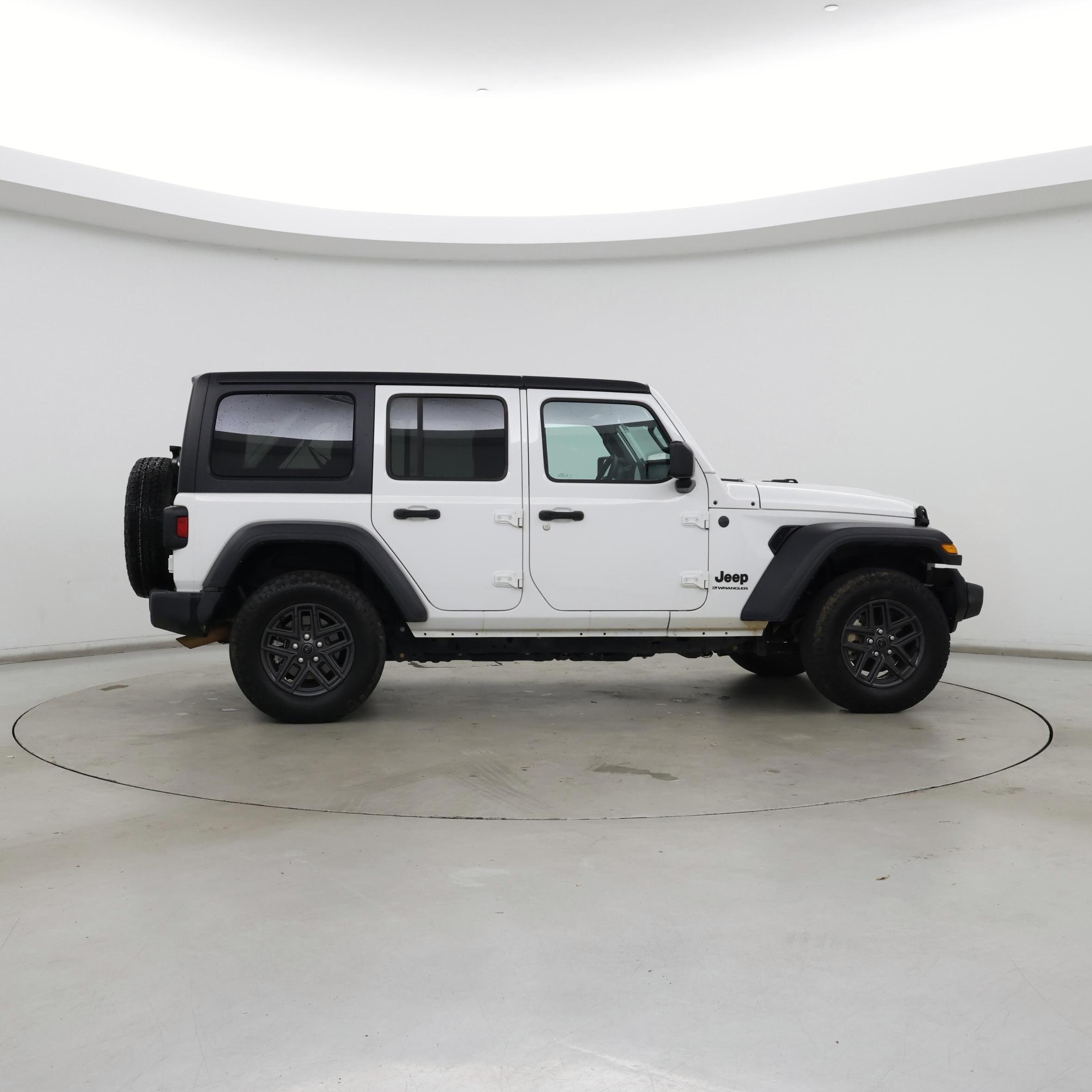 Thumbnail: 2024 Jeep Wrangler - 7