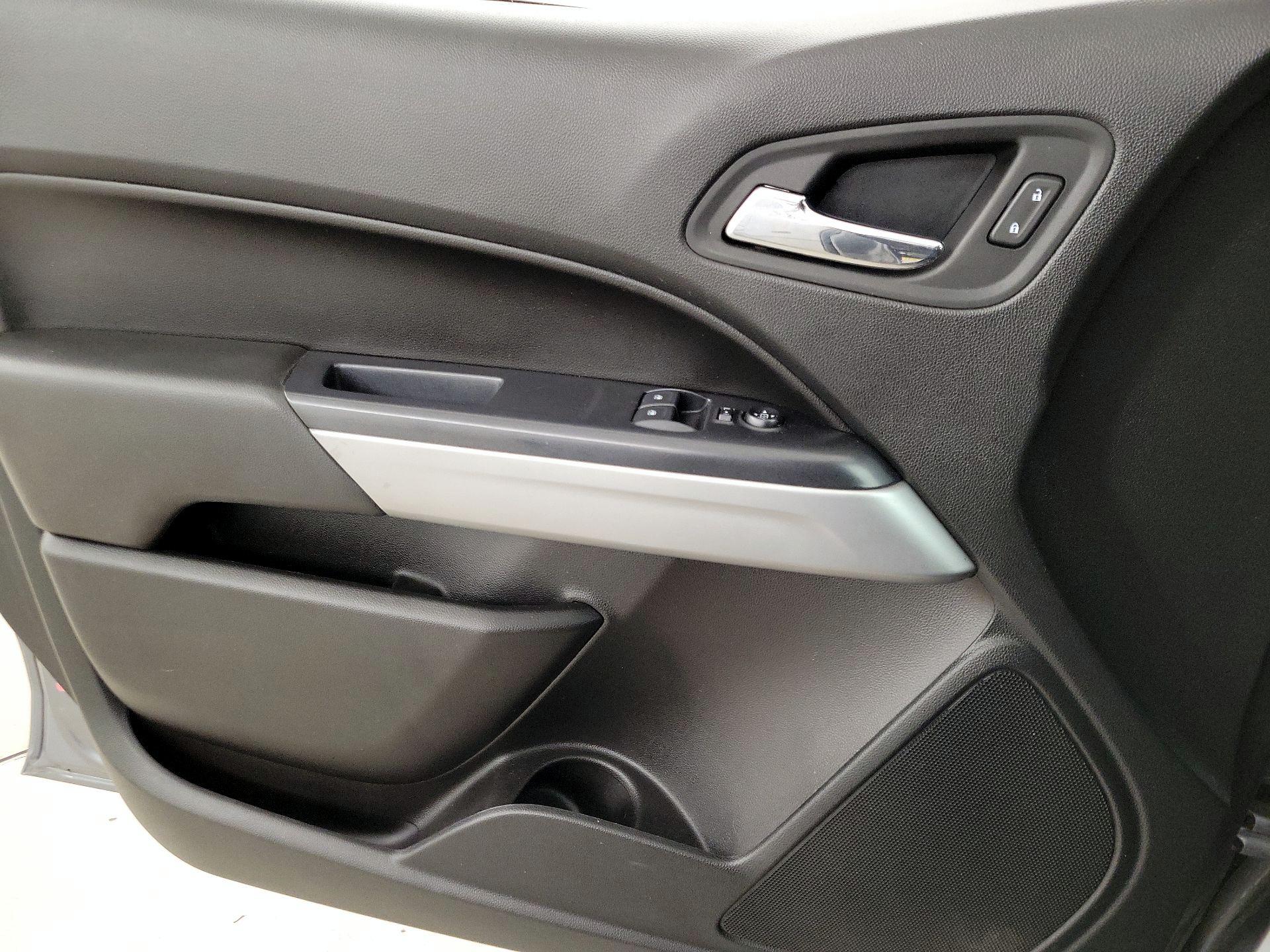 Thumbnail: 2021 Chevrolet Colorado - 12