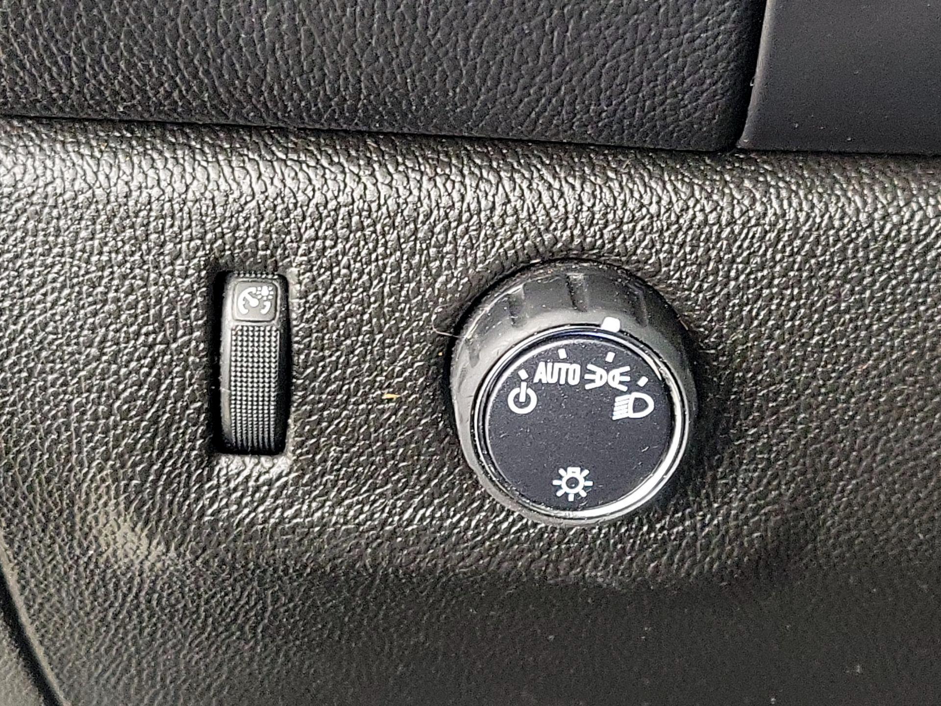 Thumbnail: 2021 Chevrolet Colorado - 13