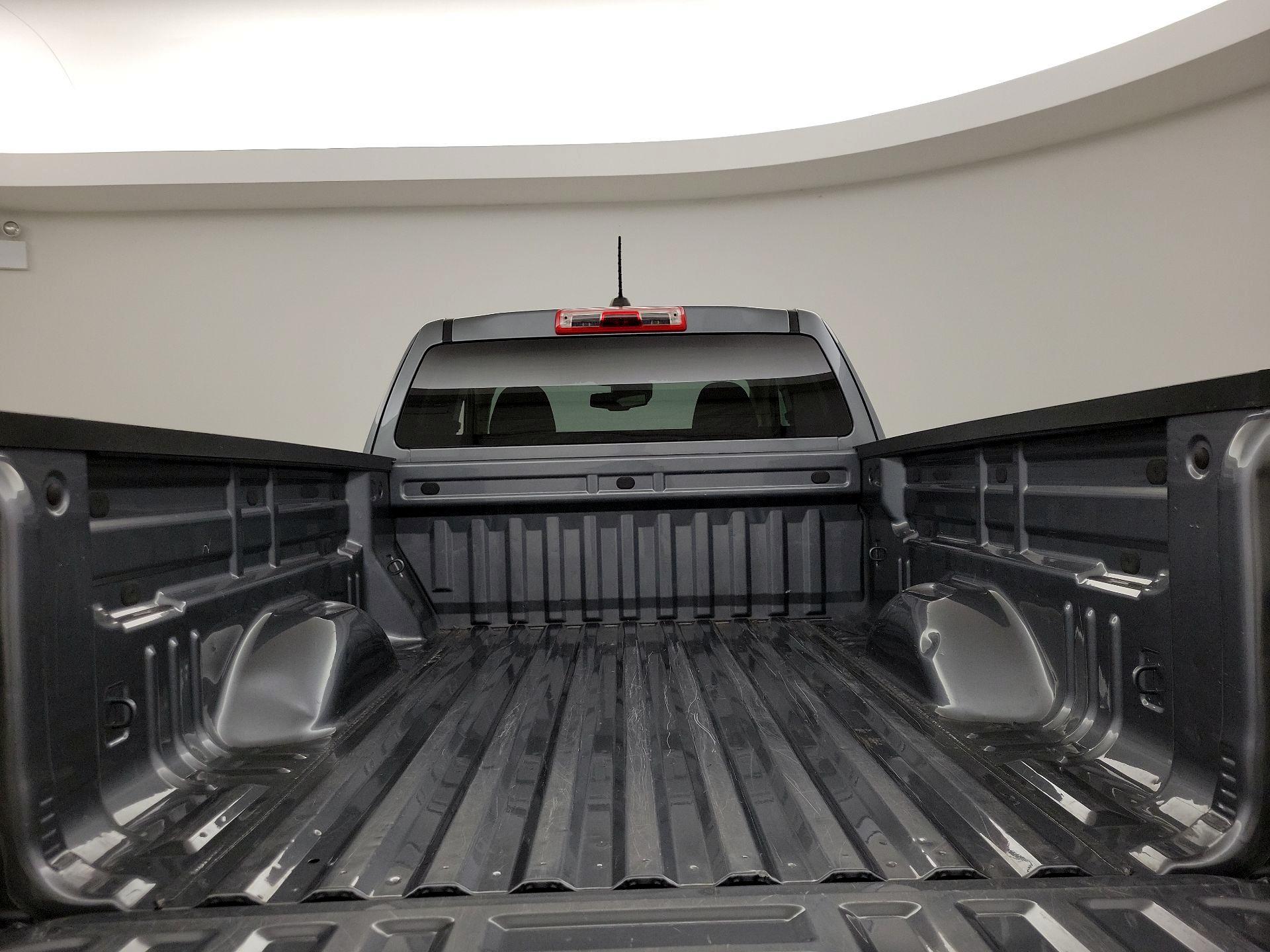 Thumbnail: 2021 Chevrolet Colorado - 20