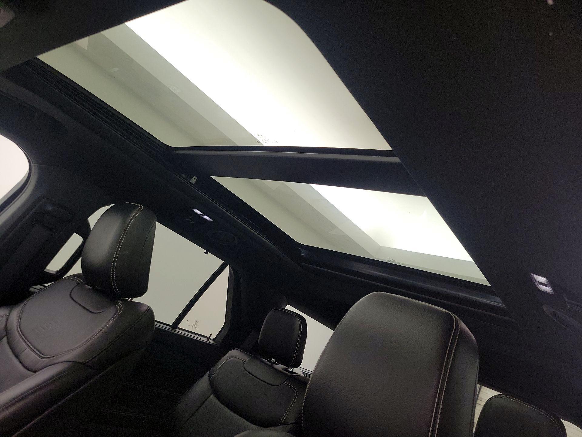 Thumbnail: 2020 Ford Explorer - 20