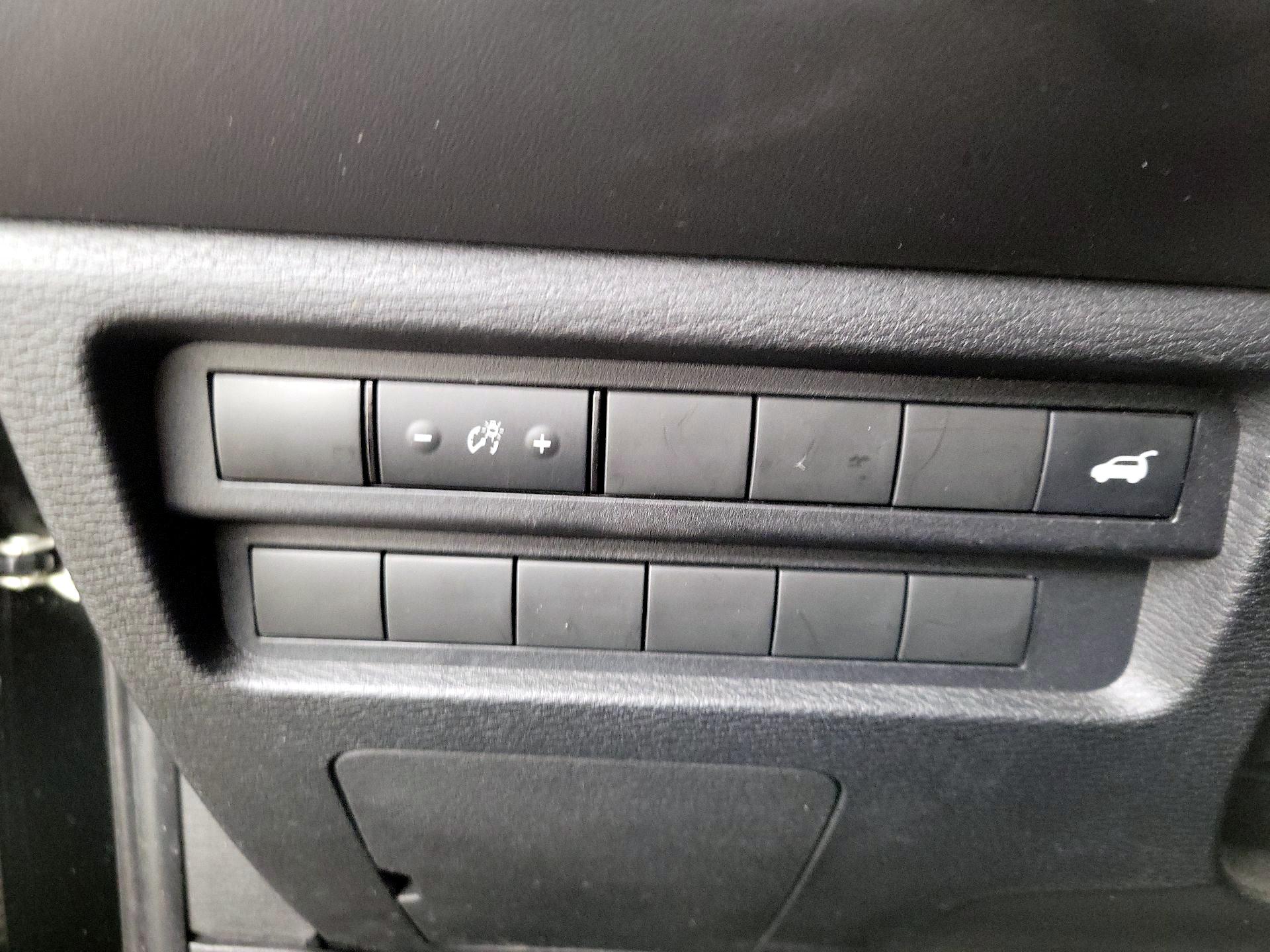 Thumbnail: 2024 Mitsubishi Outlander - 13