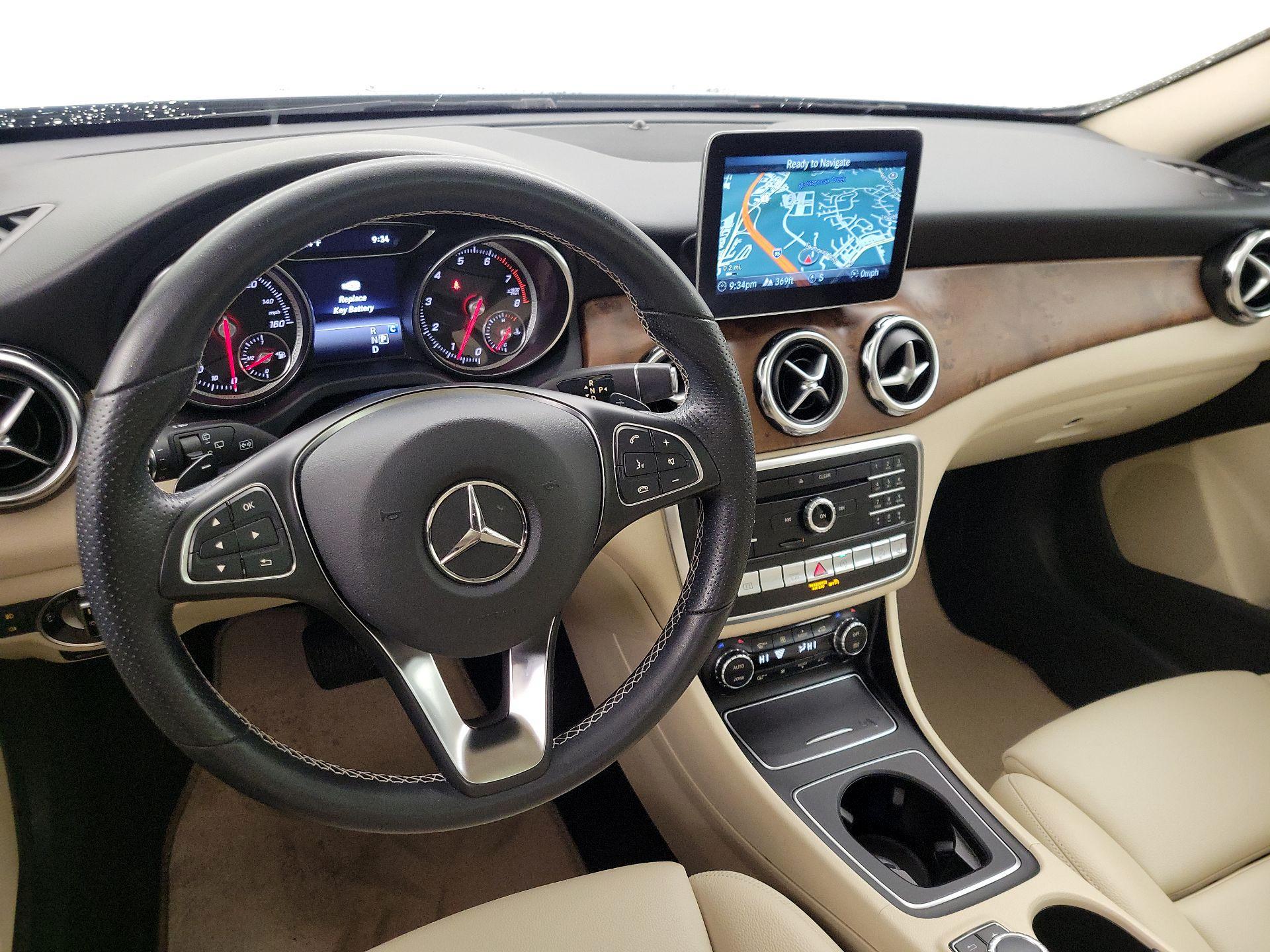 Thumbnail: 2020 Mercedes-Benz GLA - 9