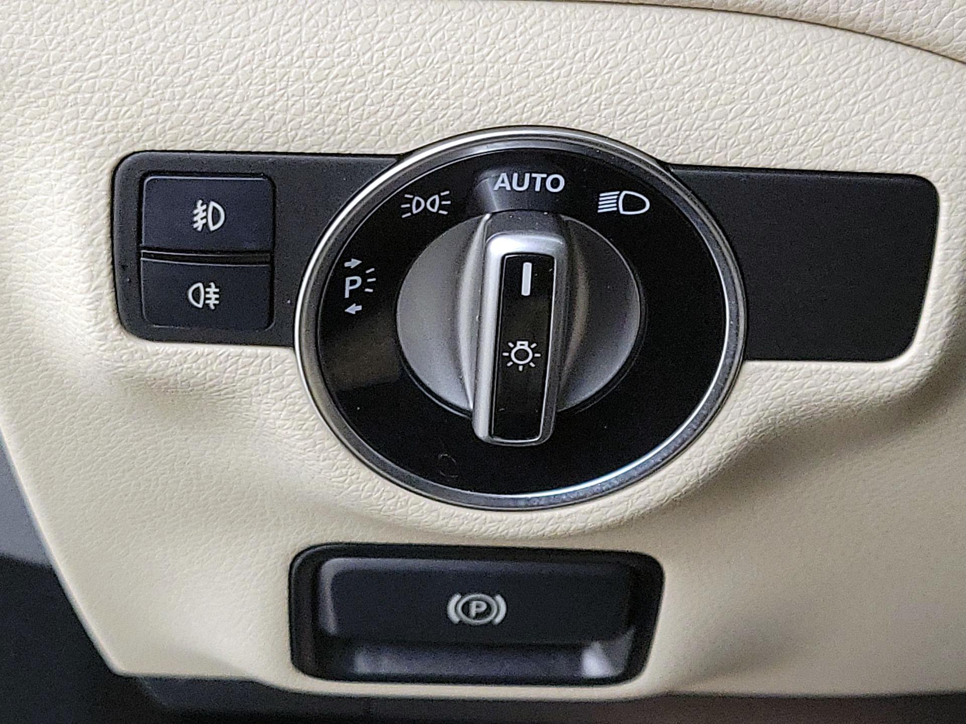 Thumbnail: 2020 Mercedes-Benz GLA - 13