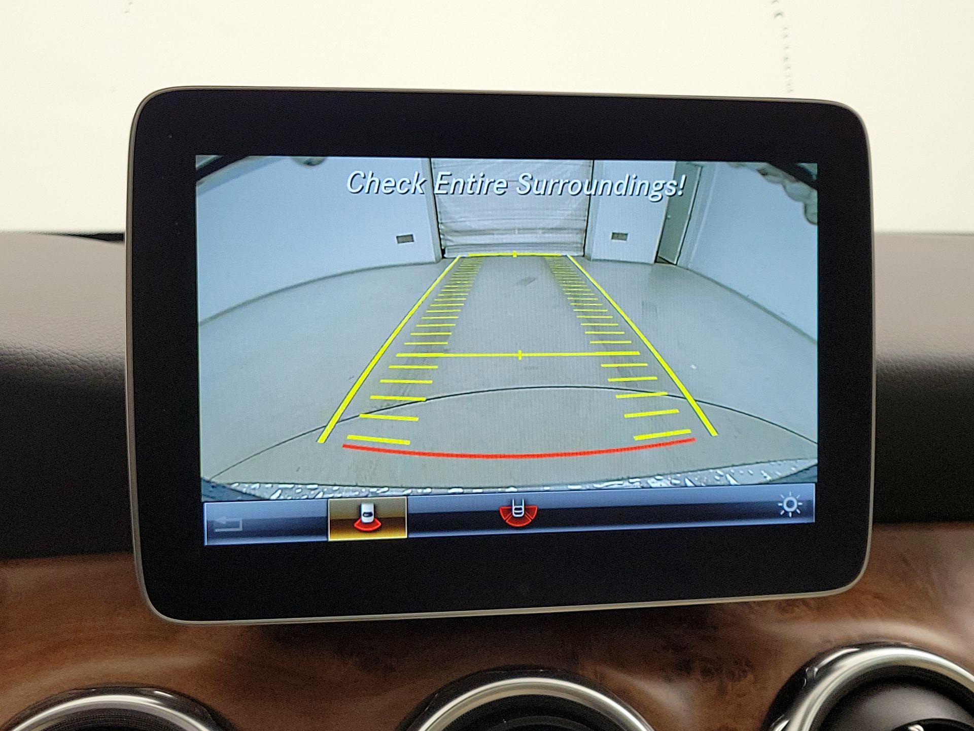 Thumbnail: 2020 Mercedes-Benz GLA - 15