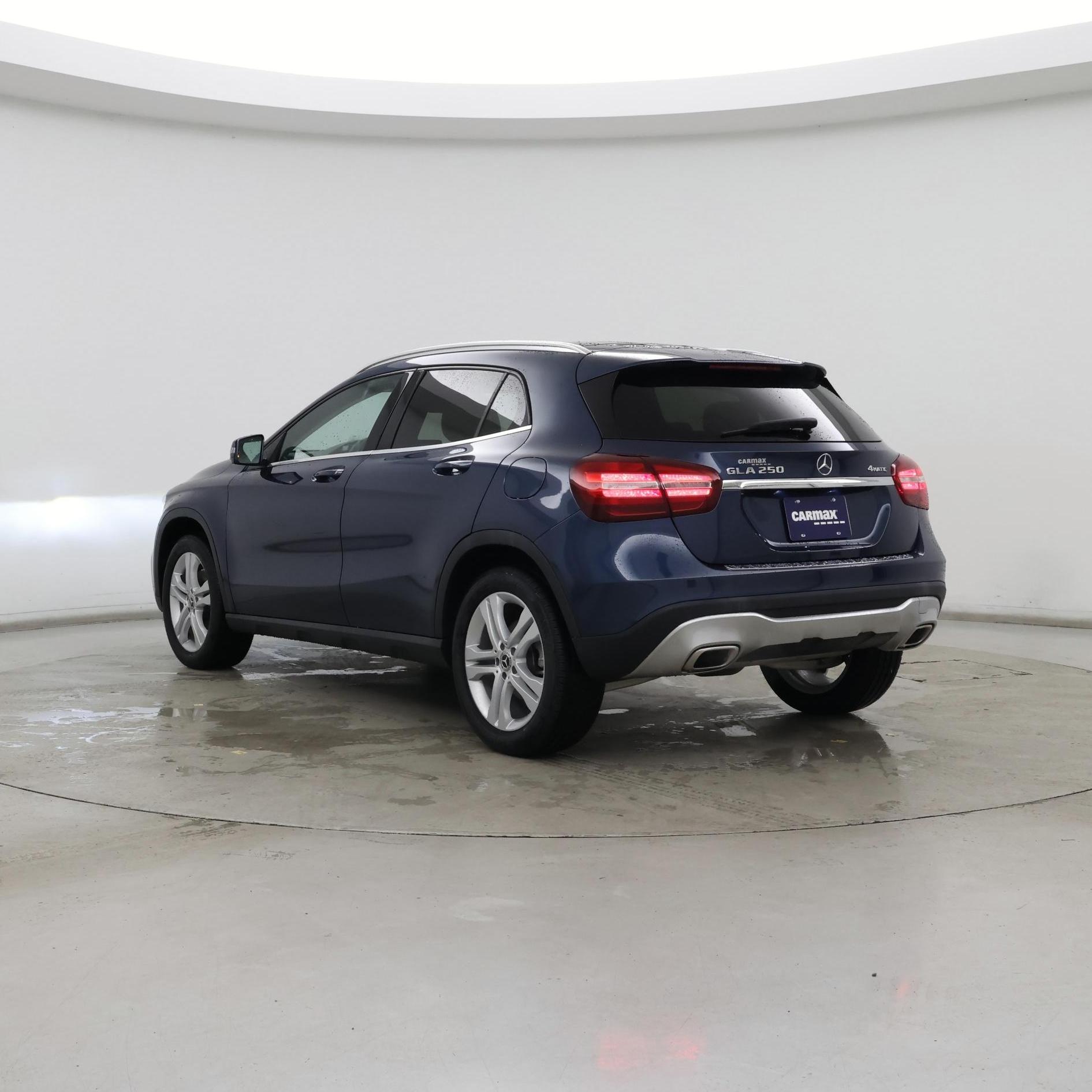 Thumbnail: 2020 Mercedes-Benz GLA - 2