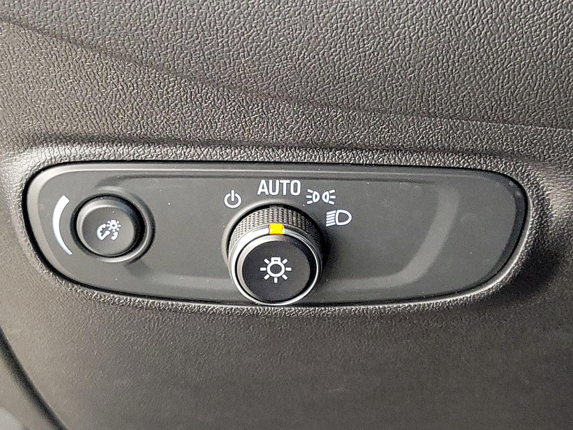 Thumbnail: 2023 Chevrolet Equinox - 13