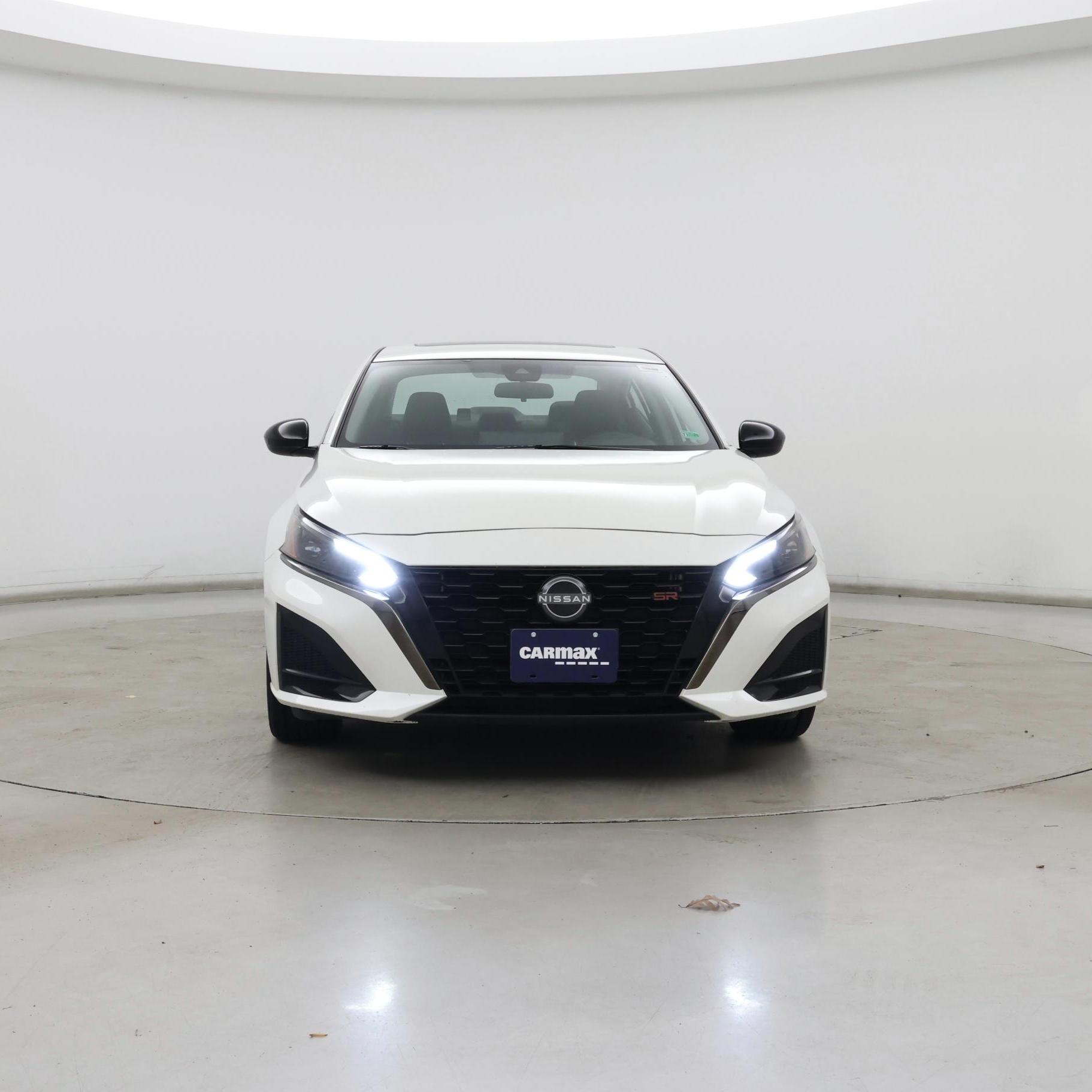 Thumbnail: 2023 Nissan Altima - 5