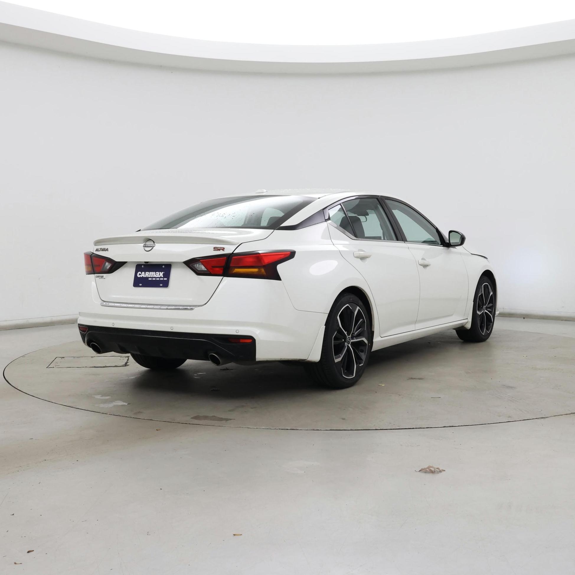 Thumbnail: 2023 Nissan Altima - 8