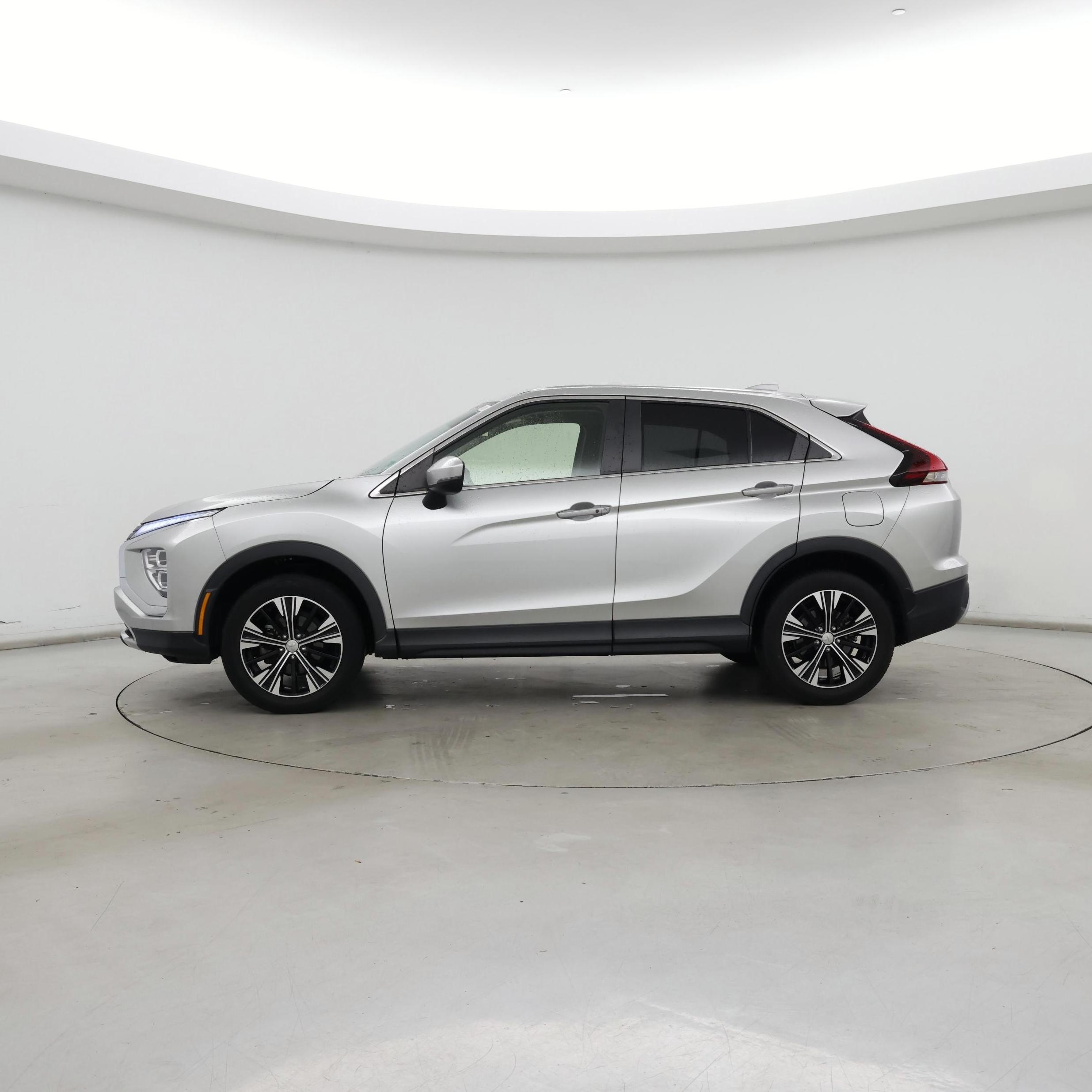 Thumbnail: 2022 Mitsubishi Eclipse Cross - 3