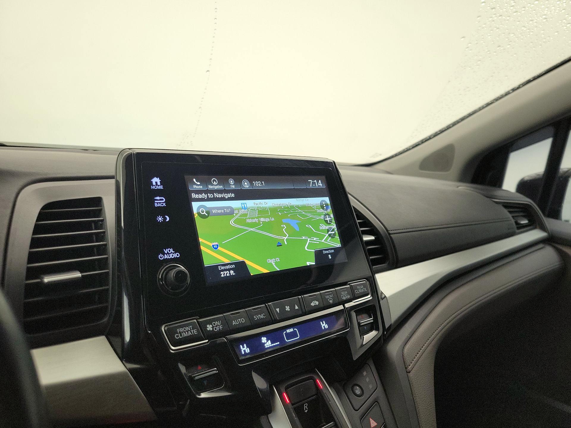 Thumbnail: 2018 Honda Odyssey - 14
