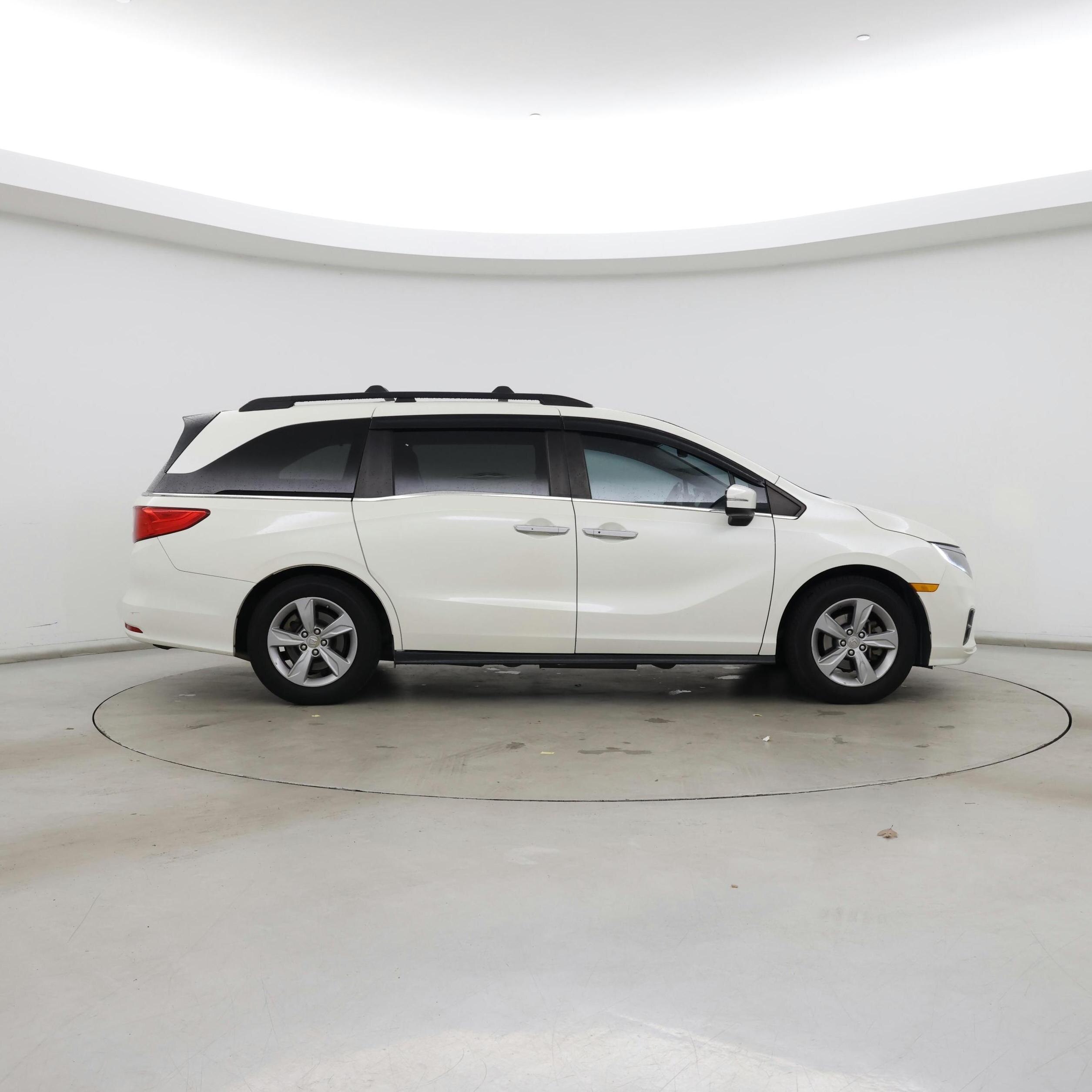 Thumbnail: 2018 Honda Odyssey - 7