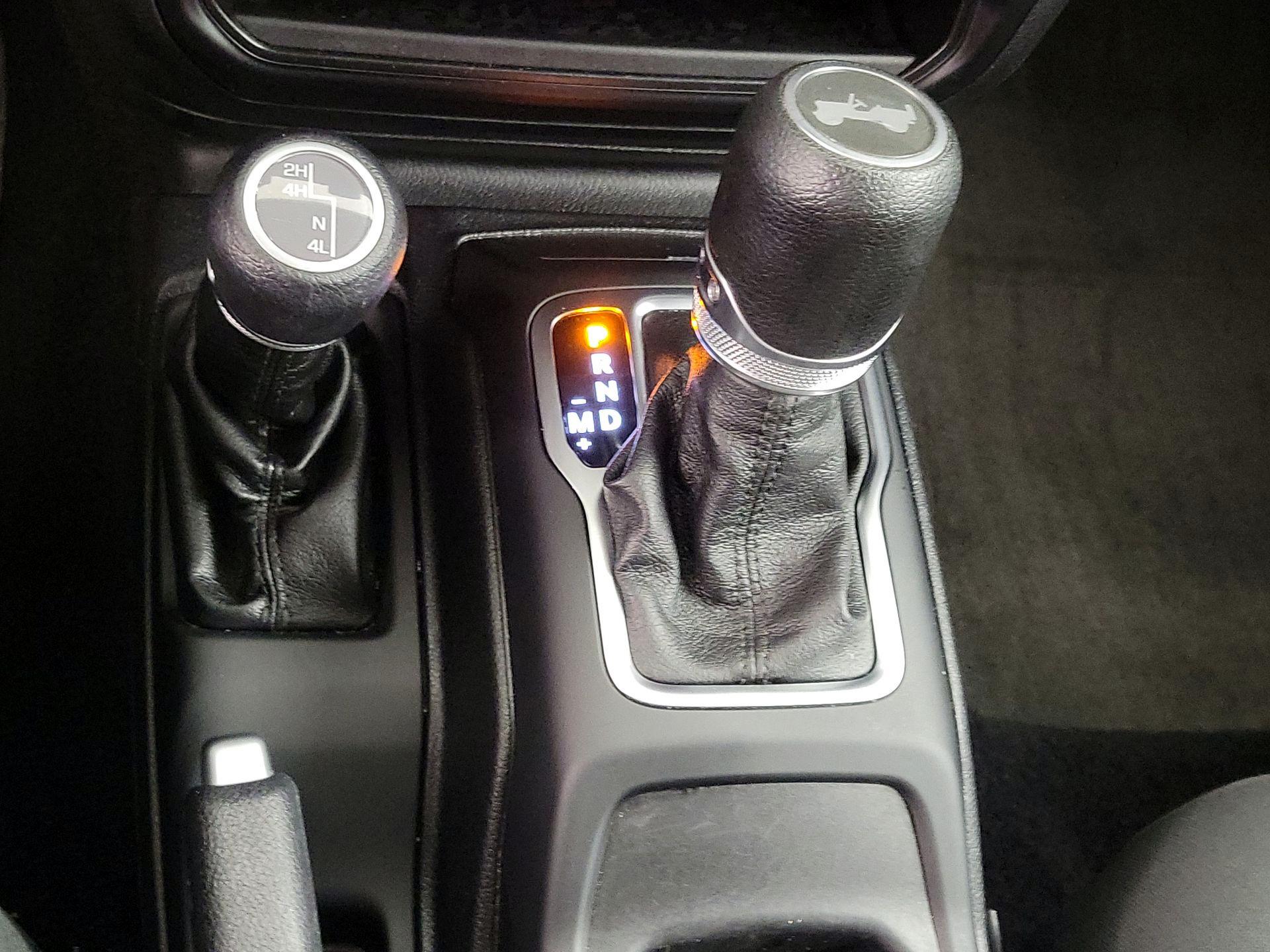 Thumbnail: 2021 Jeep Wrangler - 17