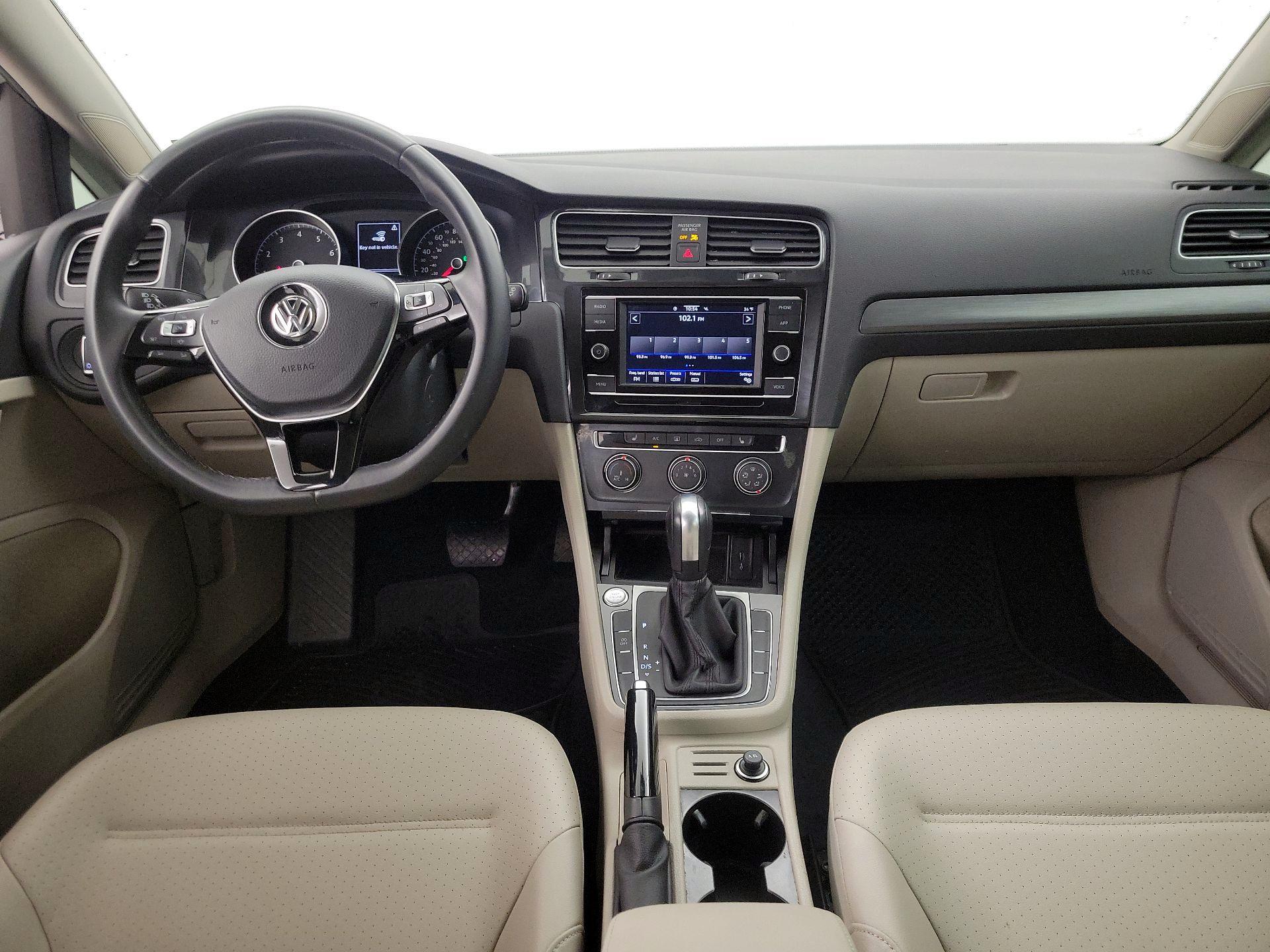 Thumbnail: 2021 Volkswagen Golf - 9