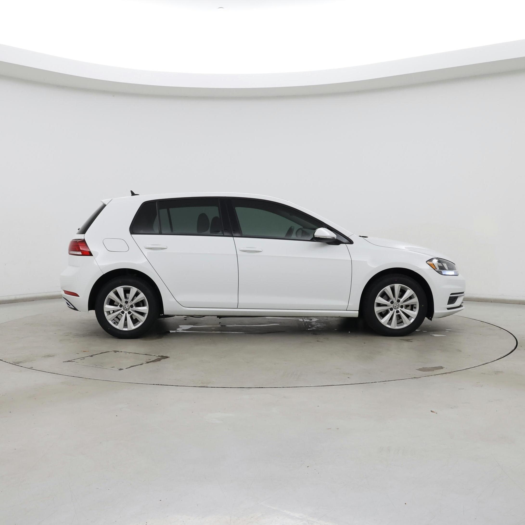 Thumbnail: 2021 Volkswagen Golf - 7