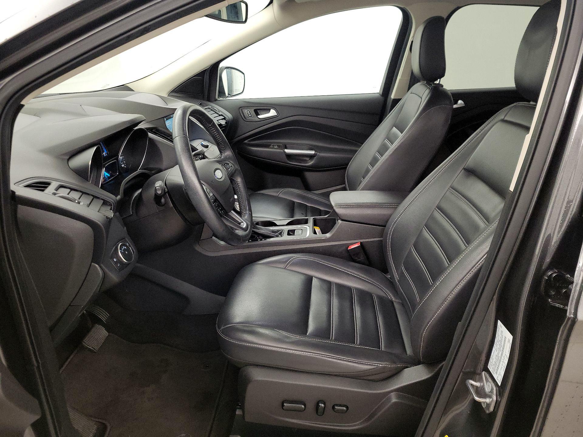 Thumbnail: 2019 Ford Escape - 11