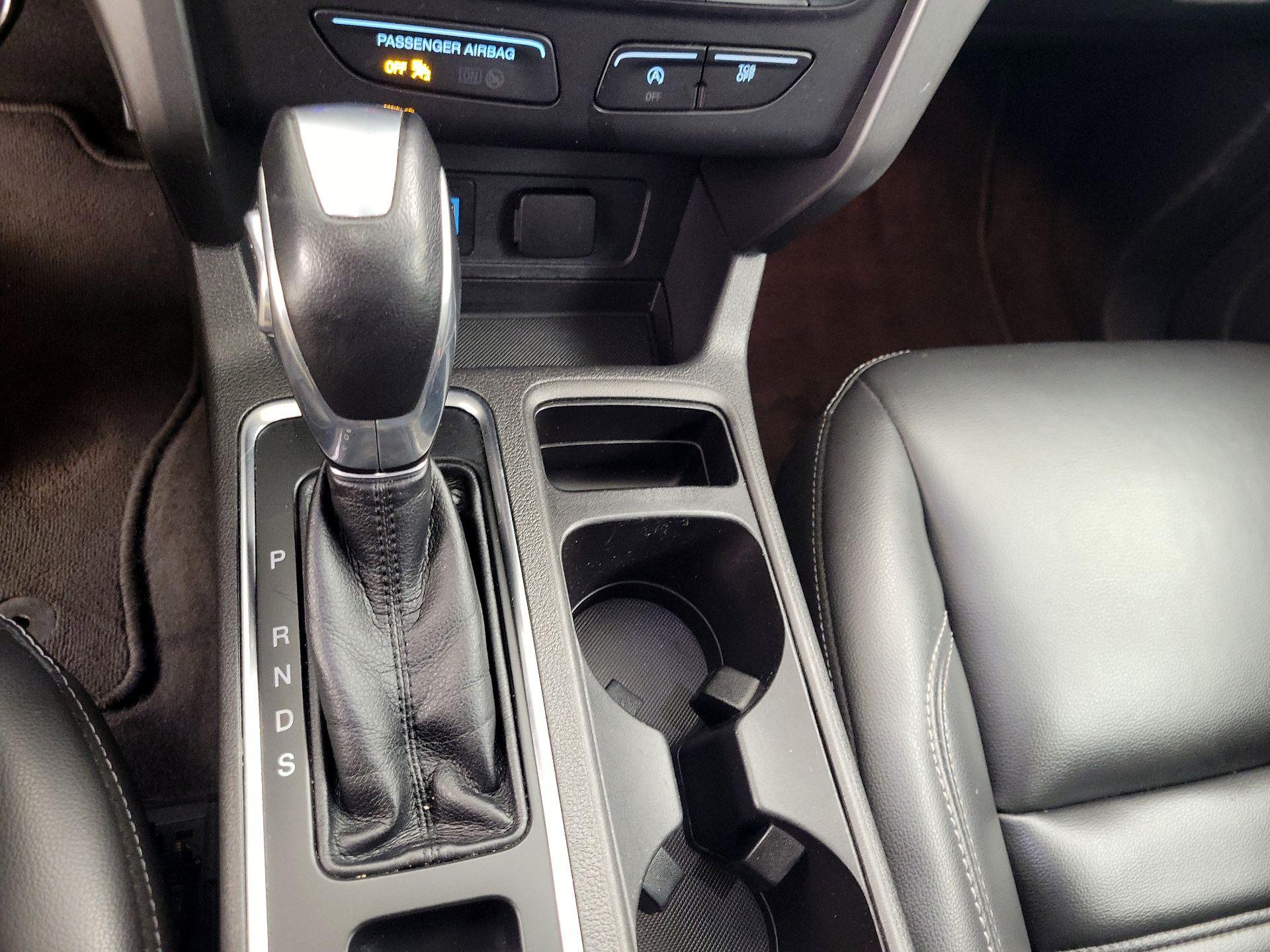 Thumbnail: 2019 Ford Escape - 17