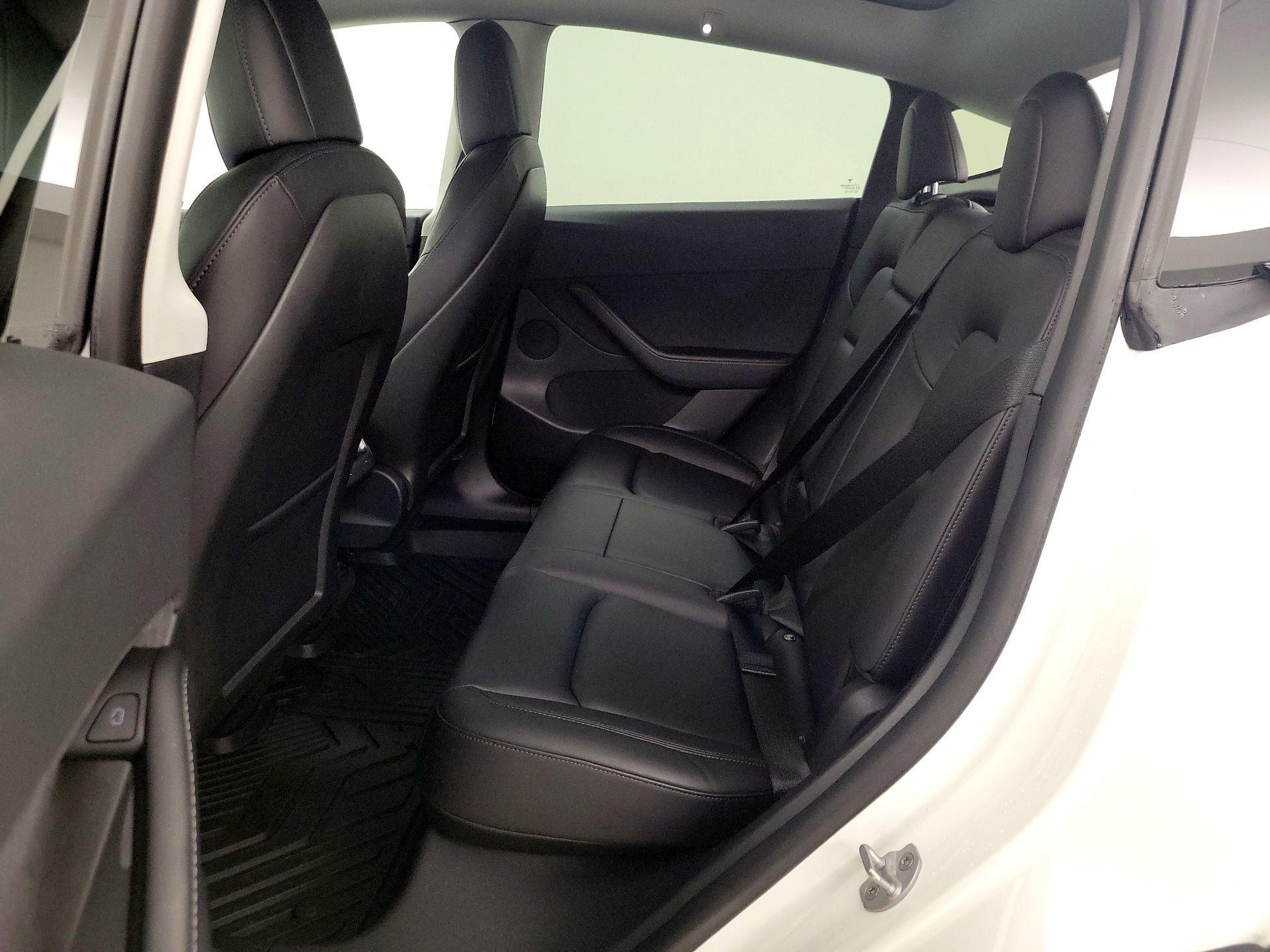 Thumbnail: 2022 Tesla Model Y - 20