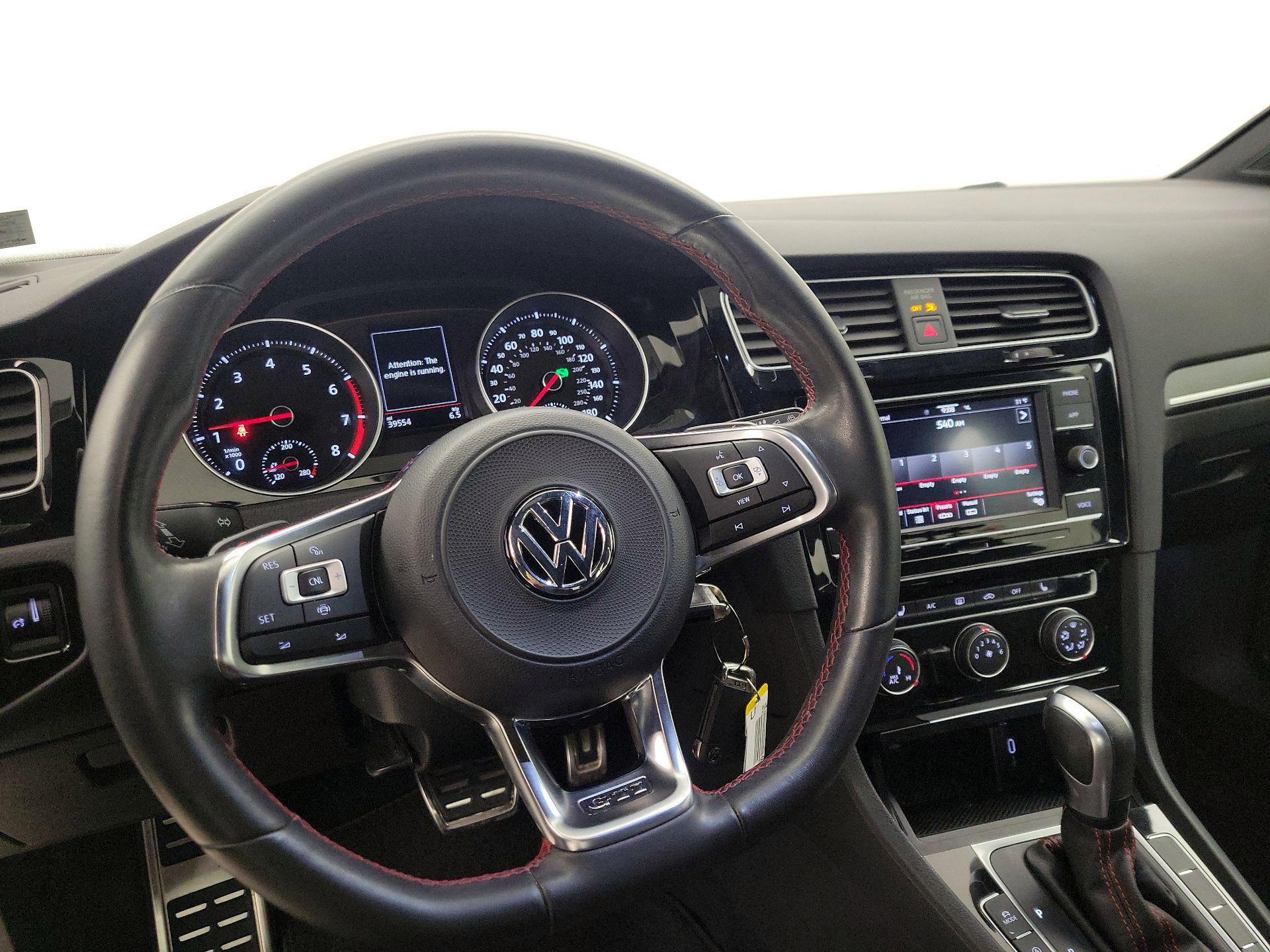 Thumbnail: 2021 Volkswagen Golf - 10