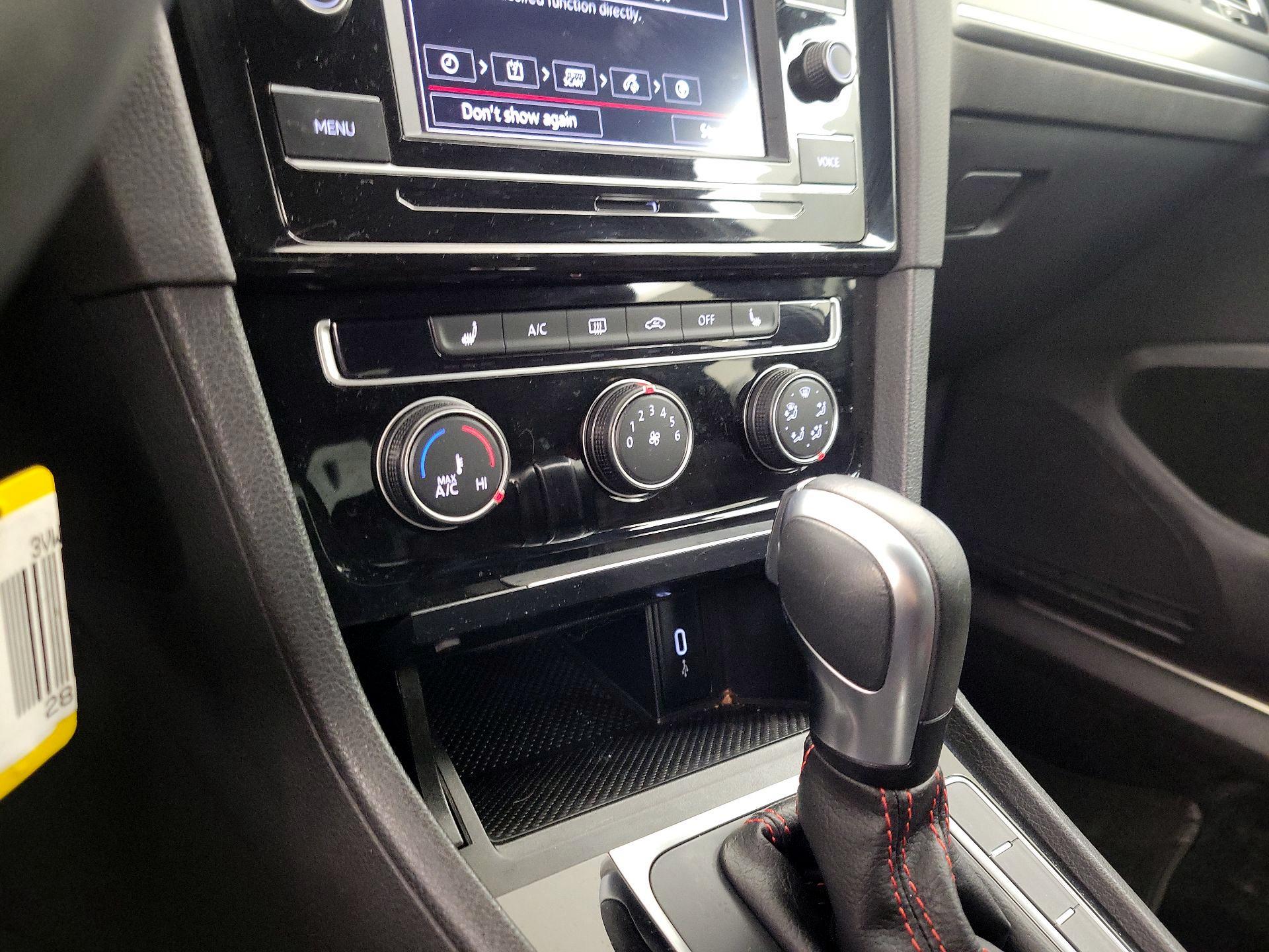 Thumbnail: 2021 Volkswagen Golf - 16