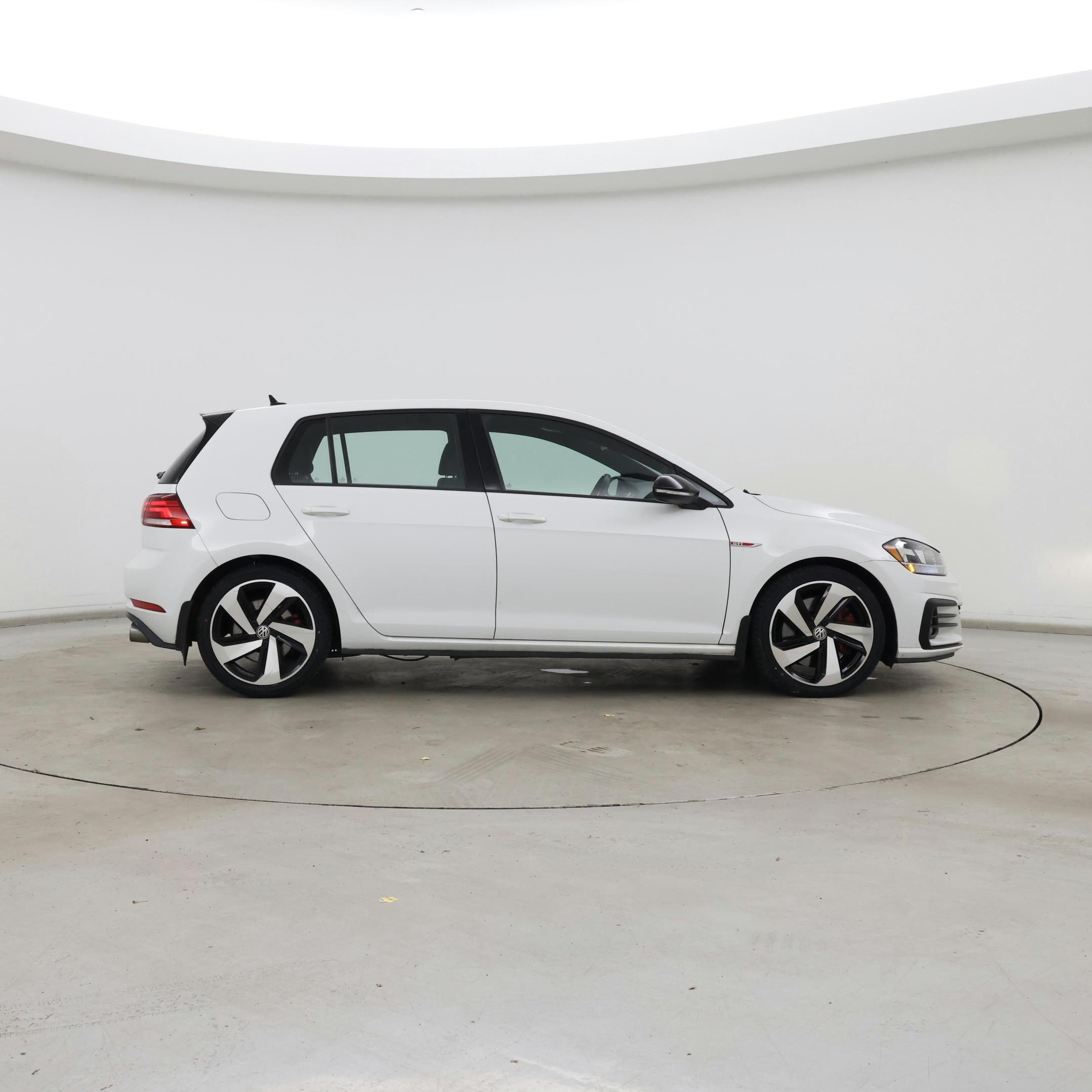 Thumbnail: 2021 Volkswagen Golf - 7