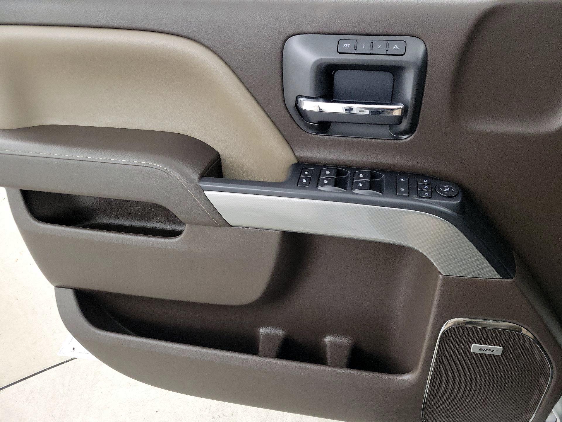 Thumbnail: 2016 Chevrolet Silverado 1500 - 12