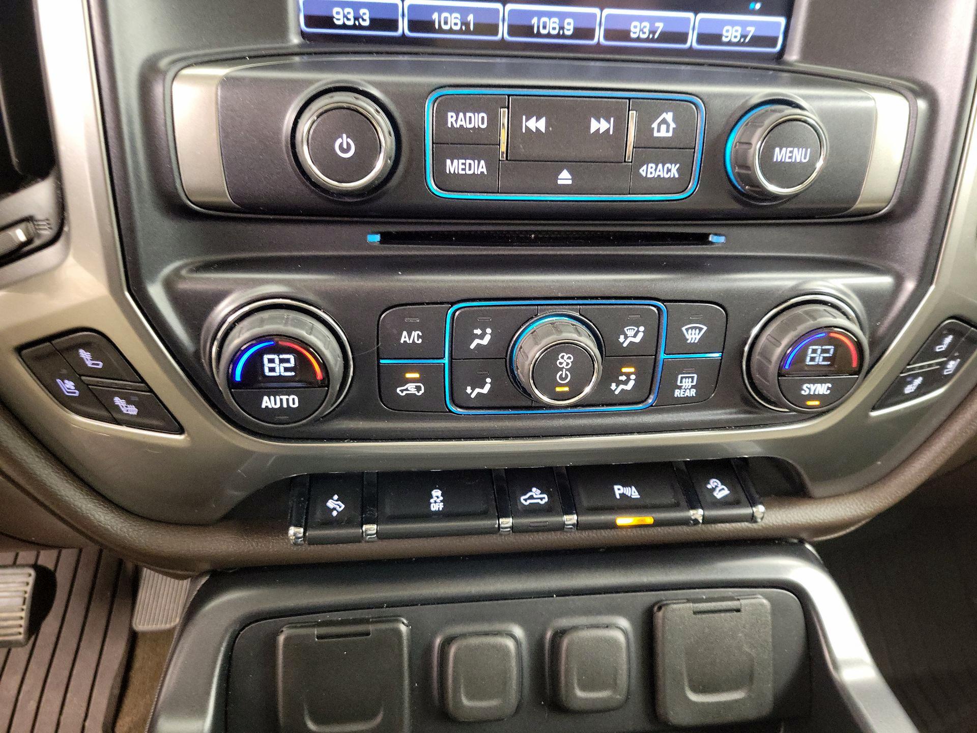 Thumbnail: 2016 Chevrolet Silverado 1500 - 17