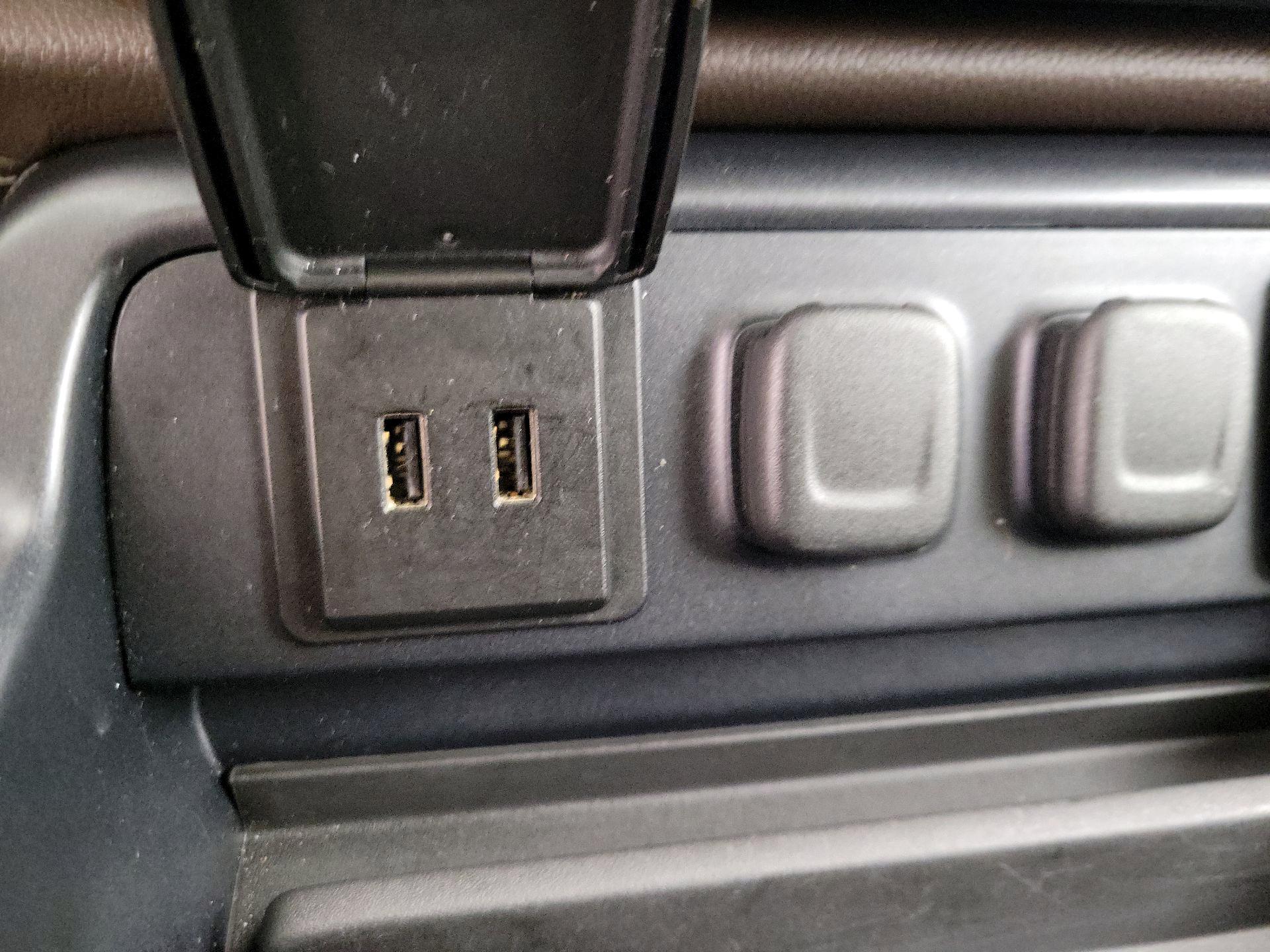 Thumbnail: 2016 Chevrolet Silverado 1500 - 19