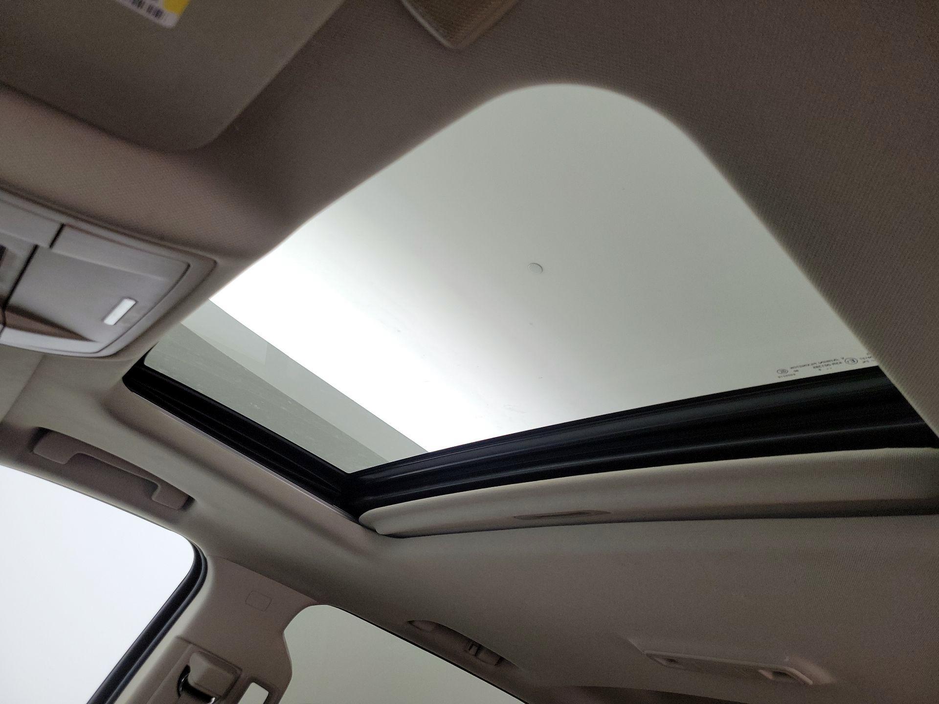 Thumbnail: 2016 Chevrolet Silverado 1500 - 20