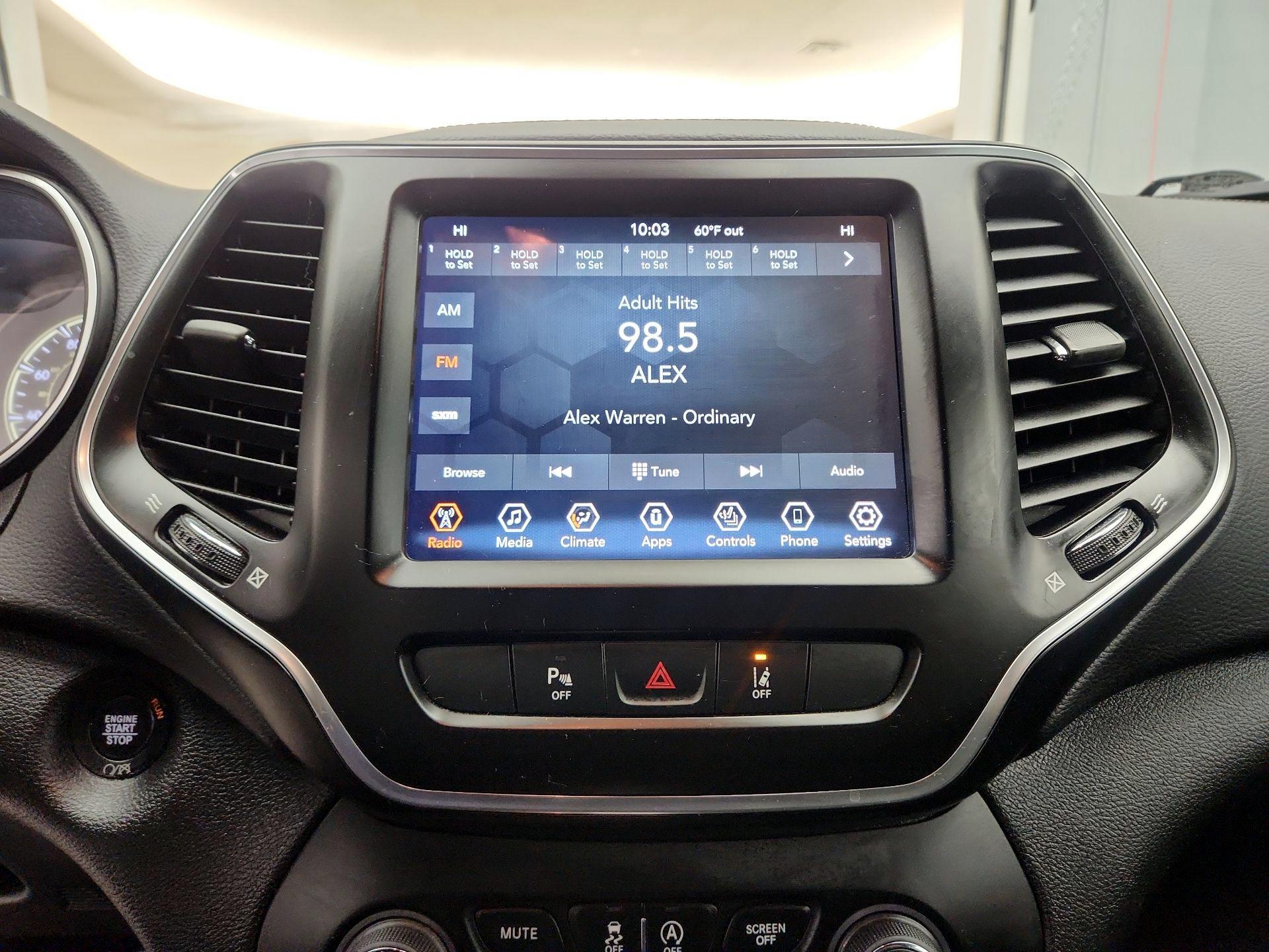 Thumbnail: 2021 Jeep Cherokee - 15