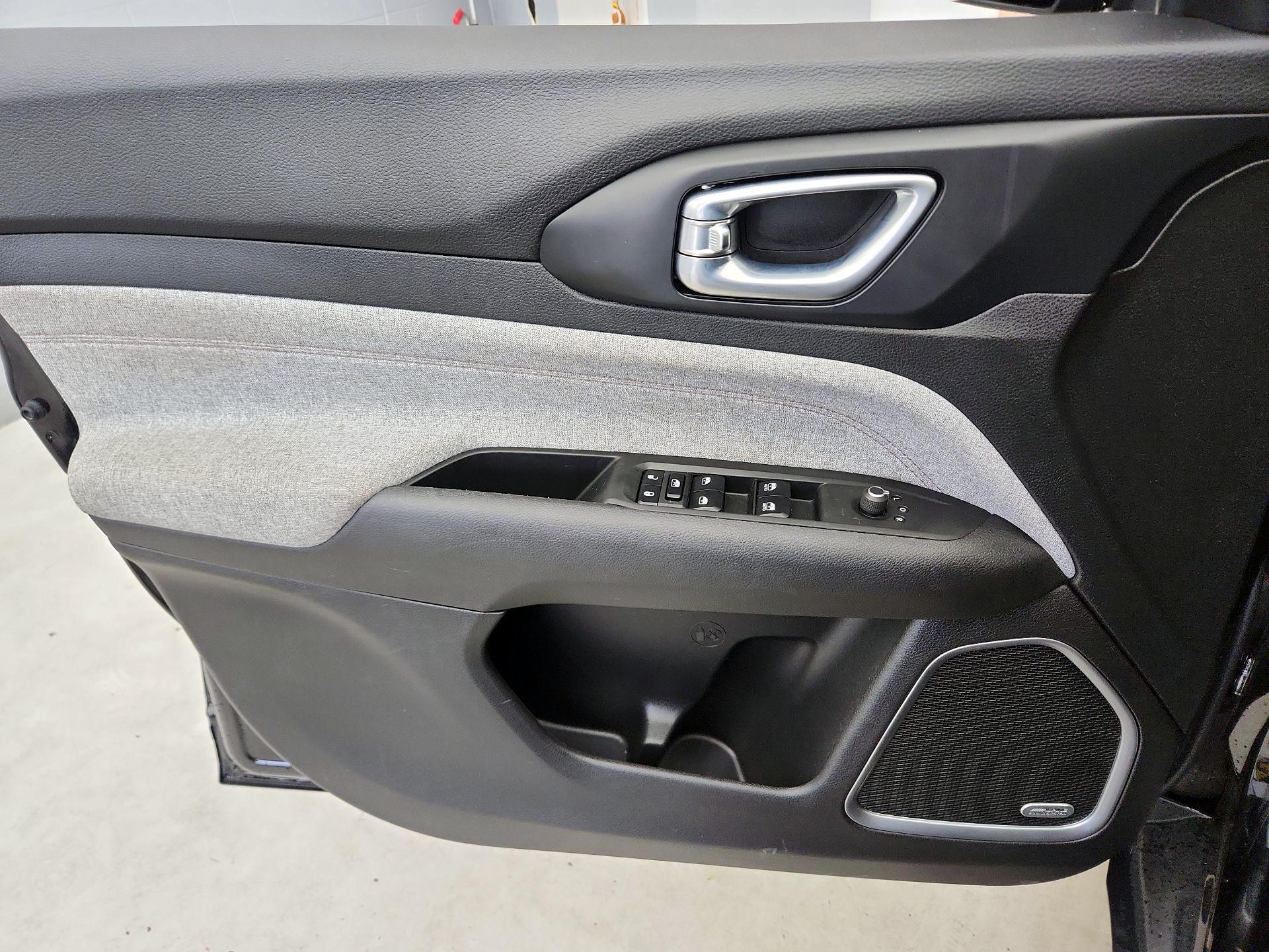 Thumbnail: 2022 Jeep Compass - 12