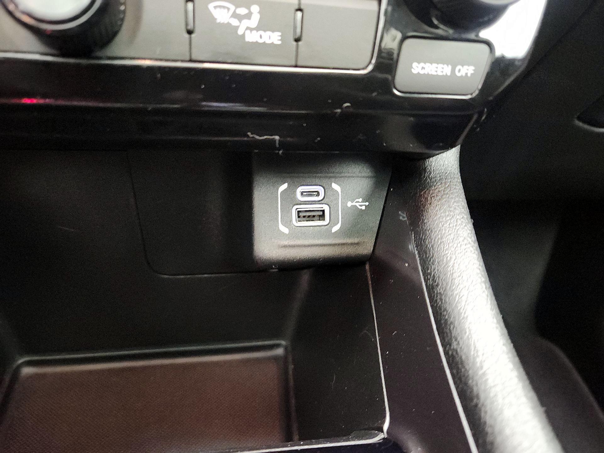 Thumbnail: 2022 Jeep Compass - 18