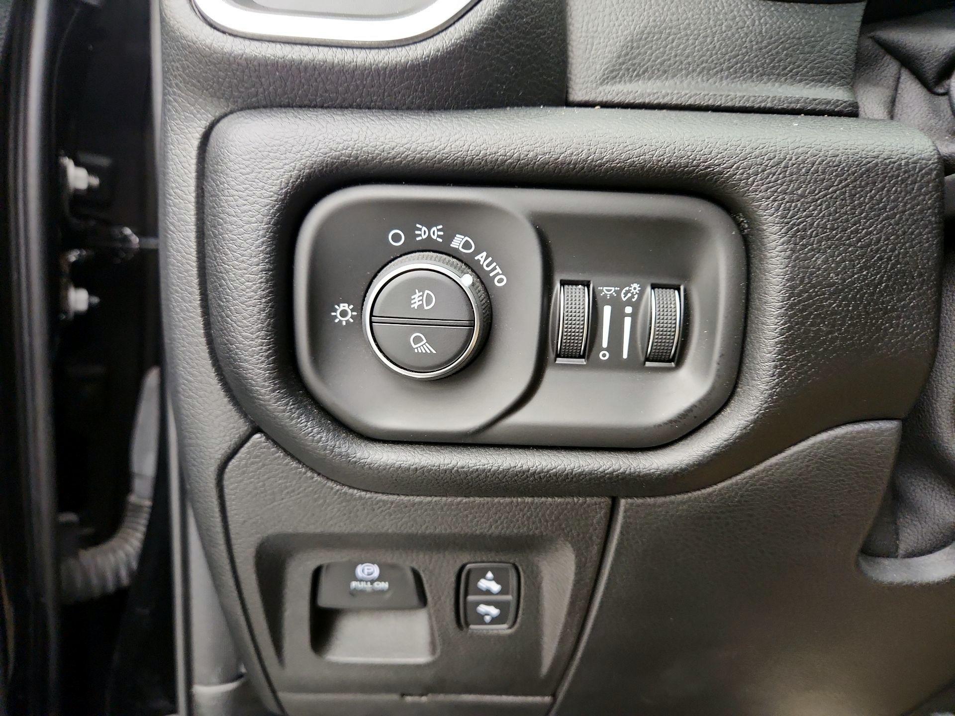 Thumbnail: 2022 RAM 1500 - 13