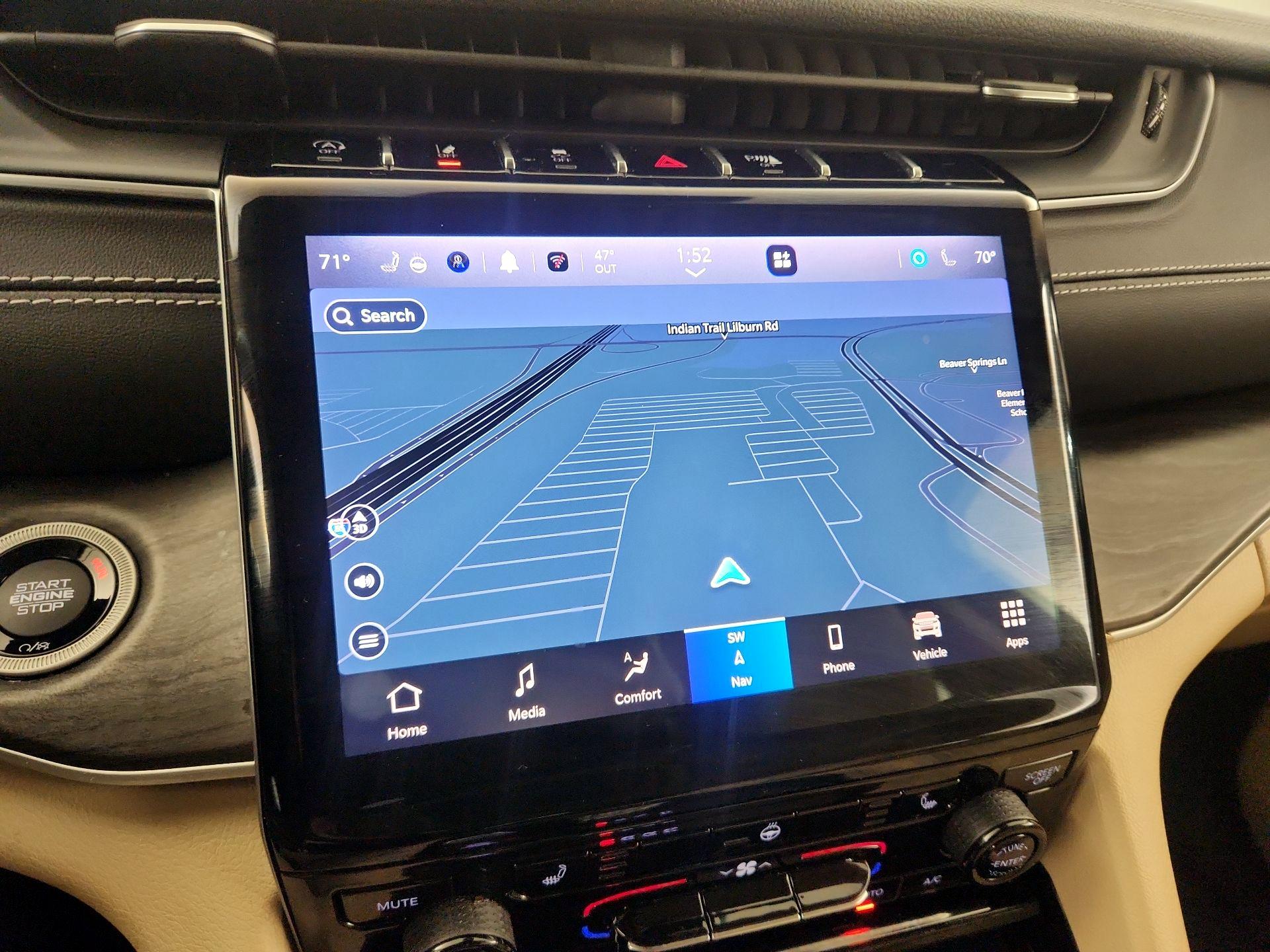 Thumbnail: 2022 Jeep Grand Cherokee - 14