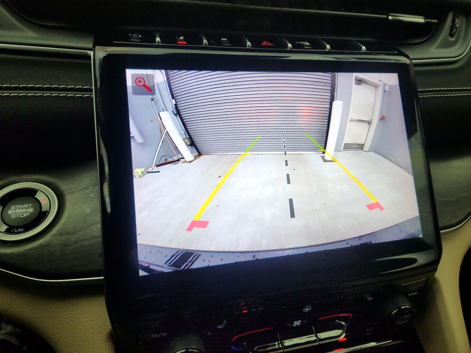 Thumbnail: 2022 Jeep Grand Cherokee - 15