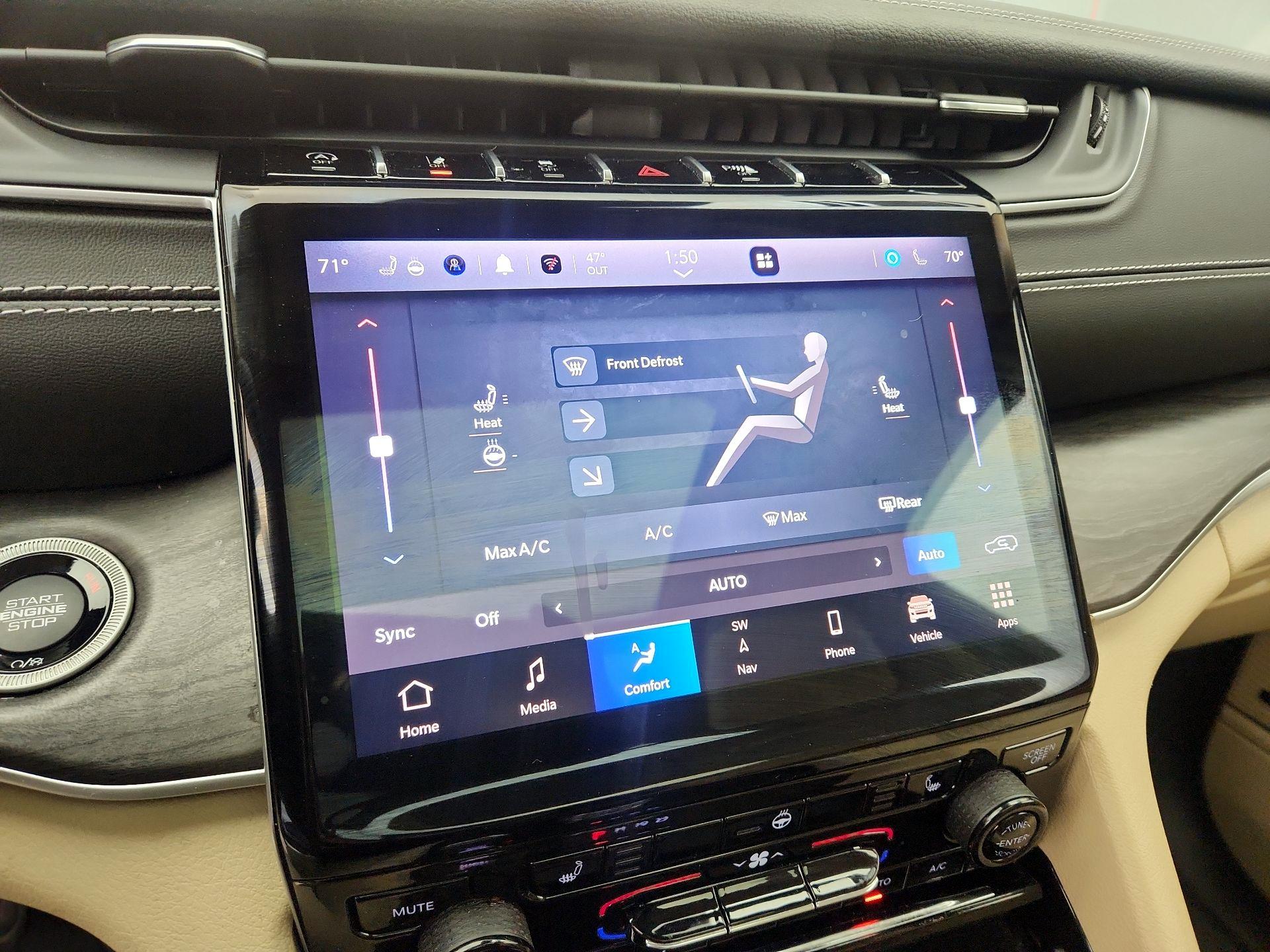 Thumbnail: 2022 Jeep Grand Cherokee - 17