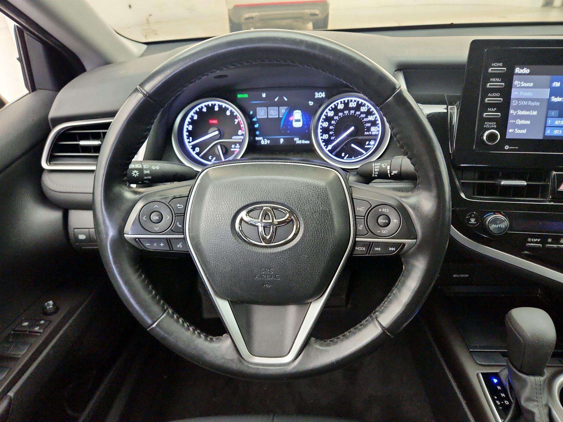 Thumbnail: 2022 Toyota Camry - 10